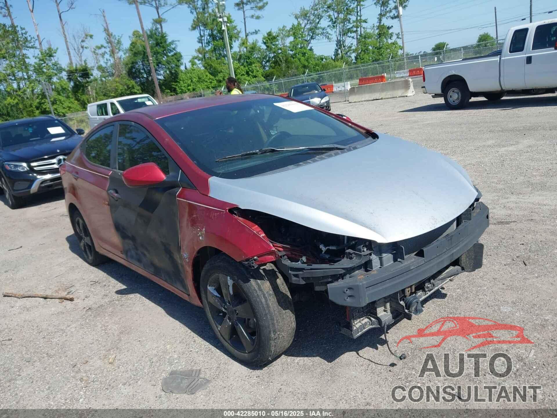 HYUNDAI ELANTRA 2013 - 5NPDH4AE8DH308229