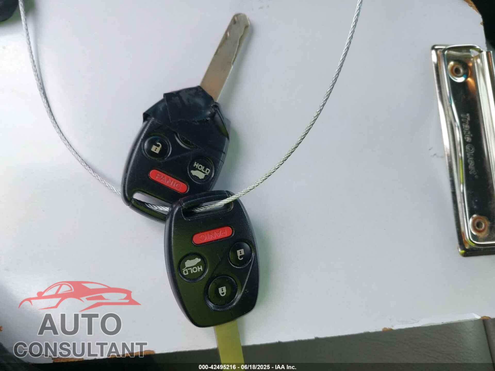 HONDA PILOT 2014 - 5FNYF4H63EB051275