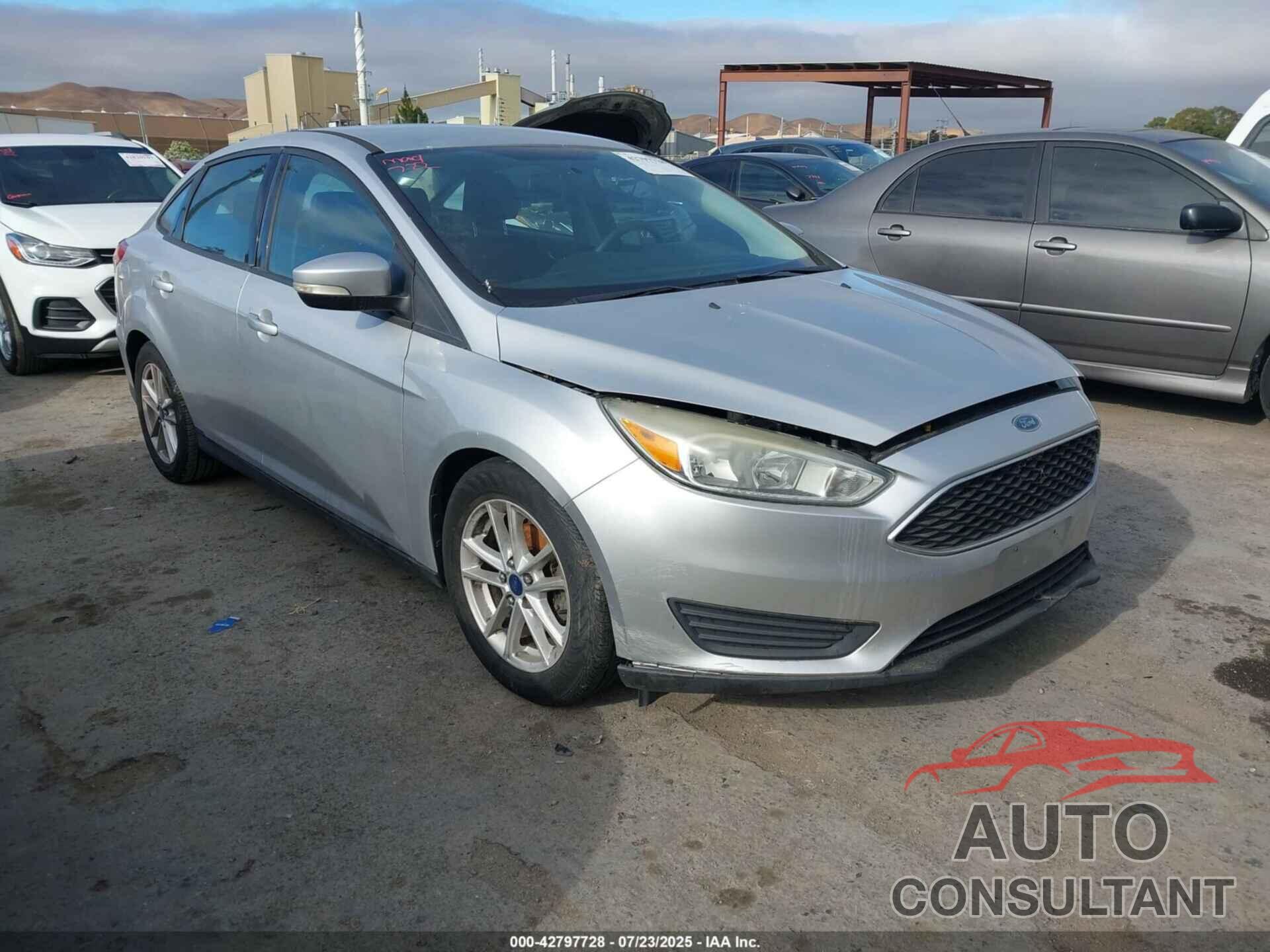 FORD FOCUS 2015 - 1FADP3F20FL255770