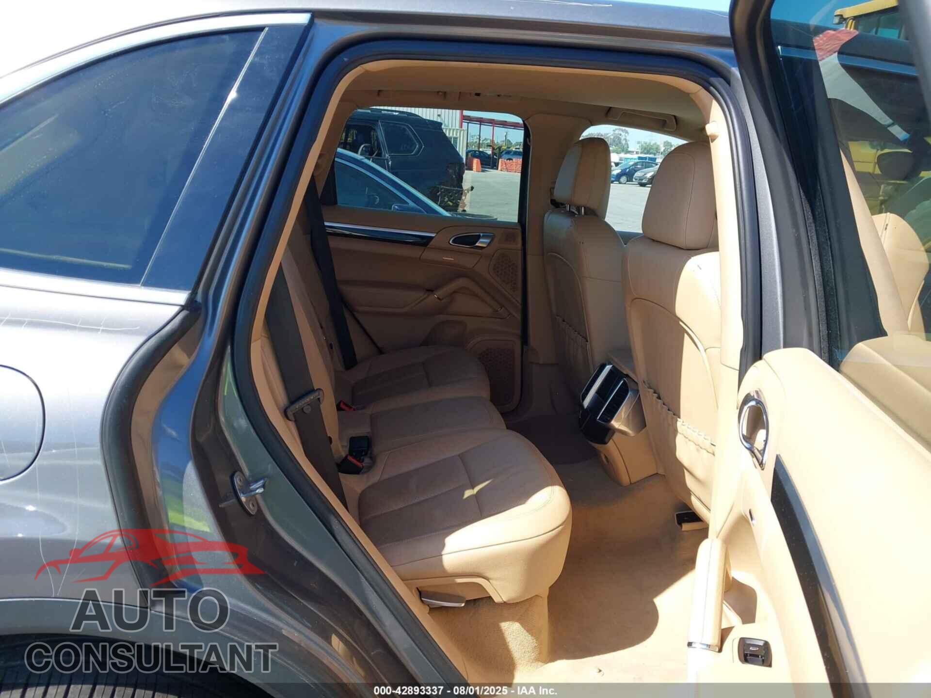 PORSCHE CAYENNE 2012 - WP1AA2A25CLA07119