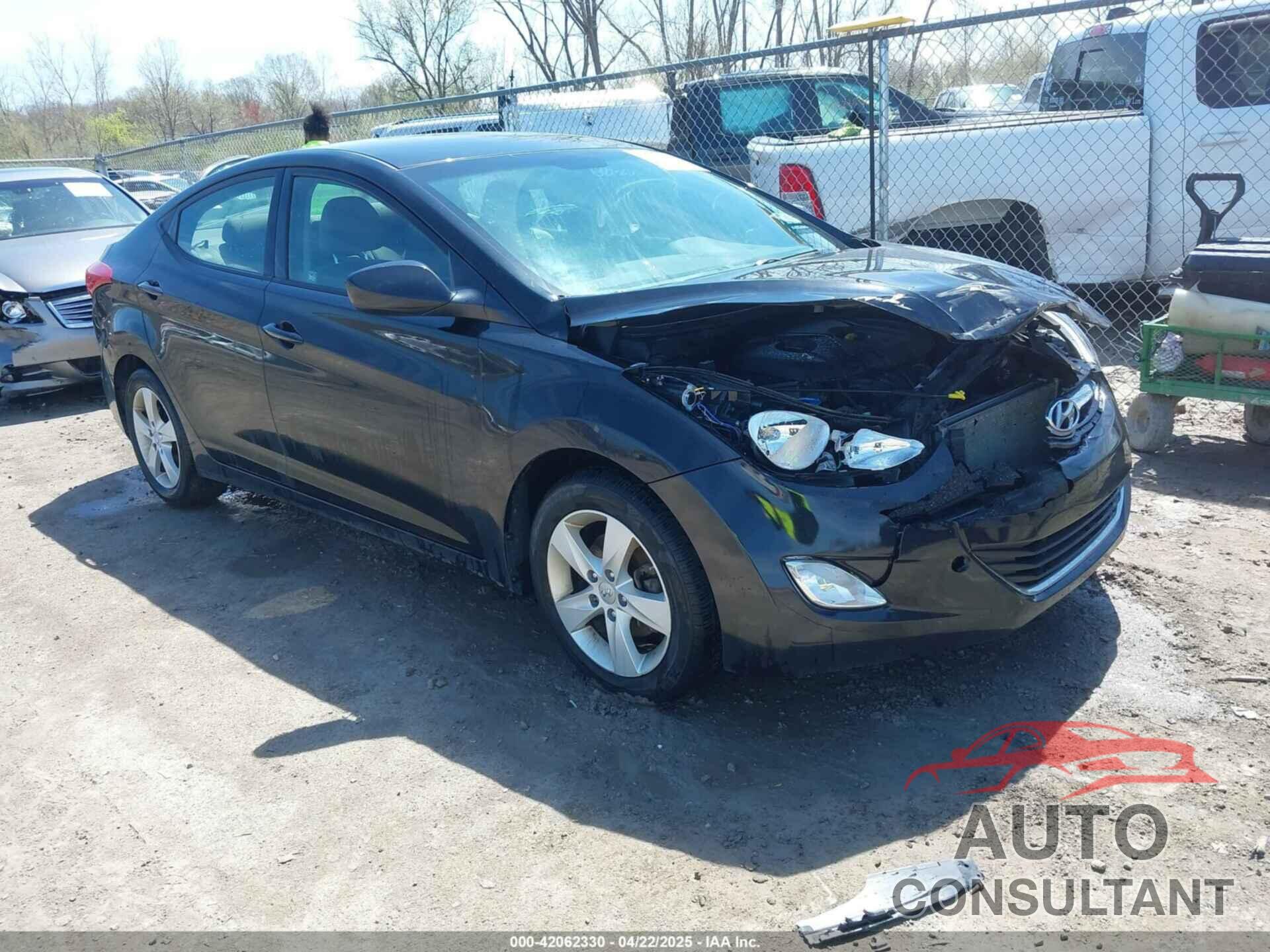 HYUNDAI ELANTRA 2013 - KMHDH4AE3DU997324