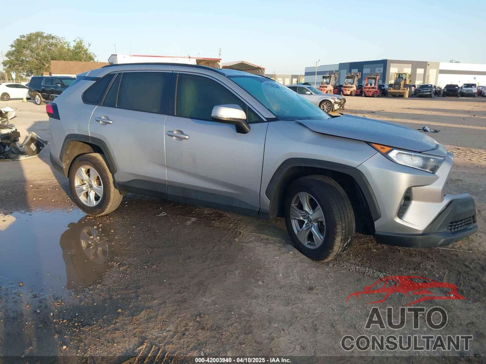 TOYOTA RAV4 2021 - 2T3W1RFV7MC156148