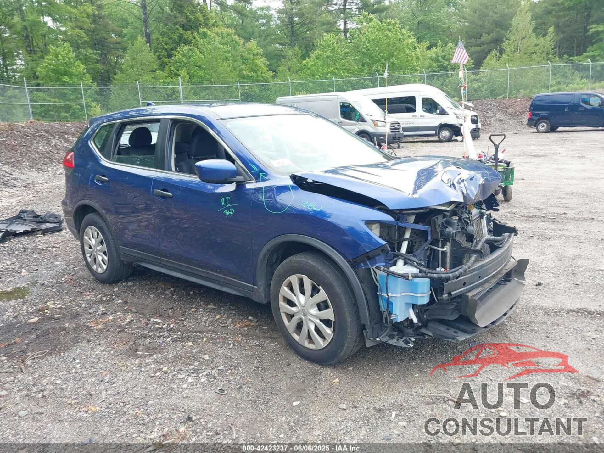 NISSAN ROGUE 2017 - KNMAT2MV2HP550669