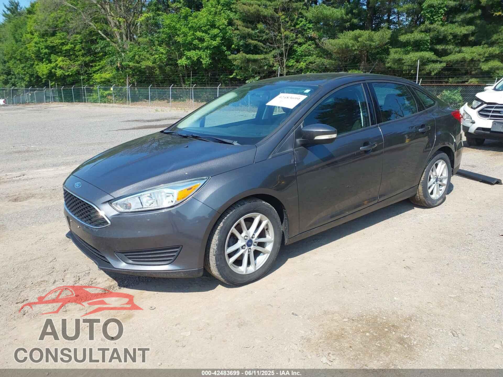 FORD FOCUS 2015 - 1FADP3F25FL300945