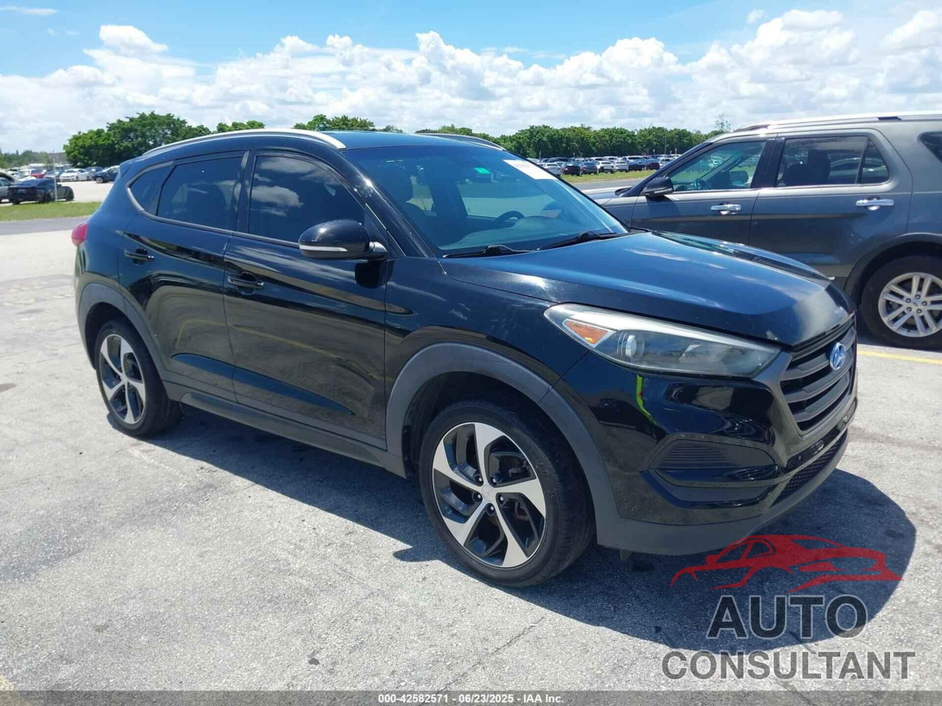 HYUNDAI TUCSON 2016 - KM8J33A28GU136873