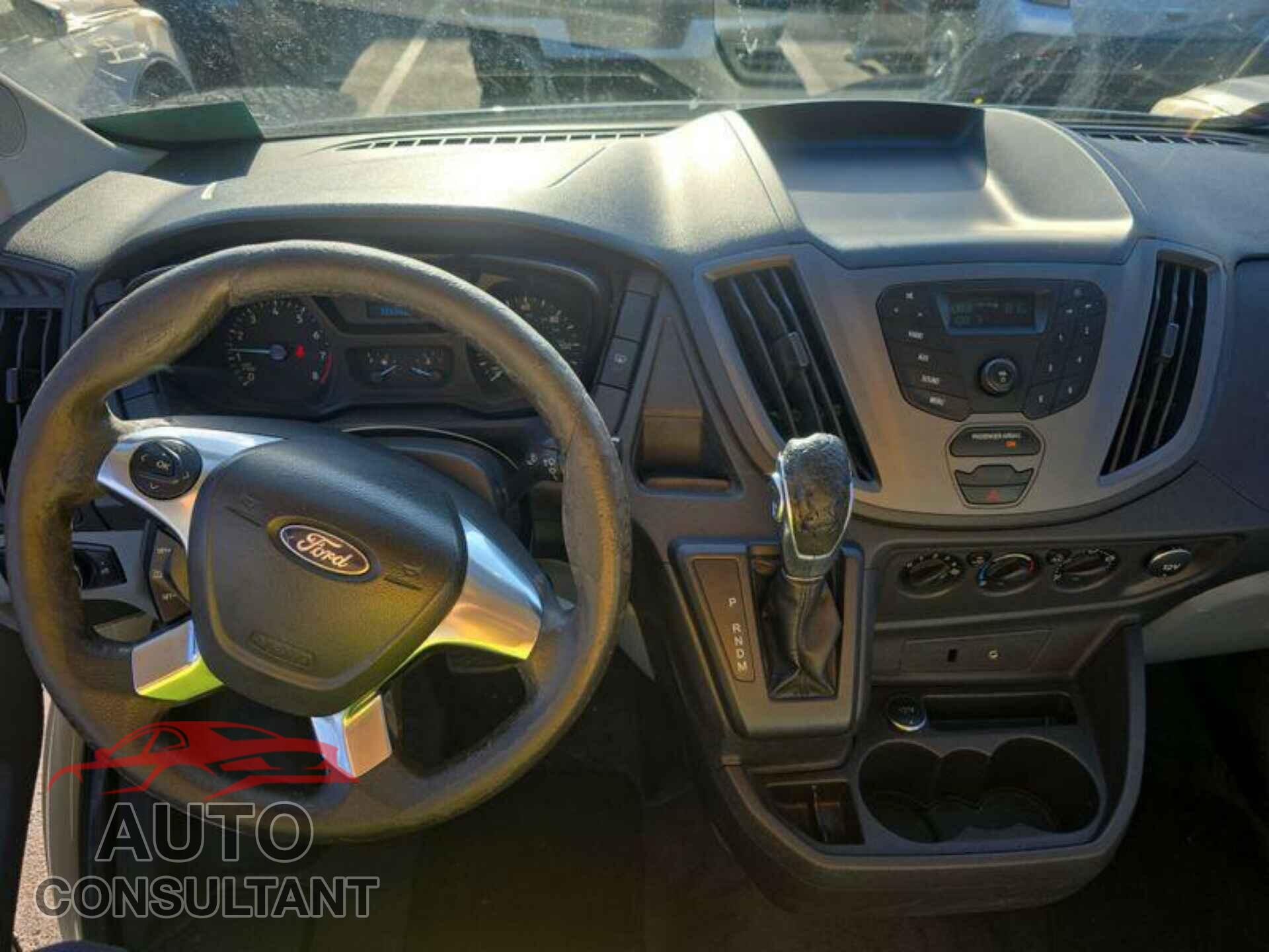 FORD TRANSIT 2015 - 1FTNE2YM2FKA84765