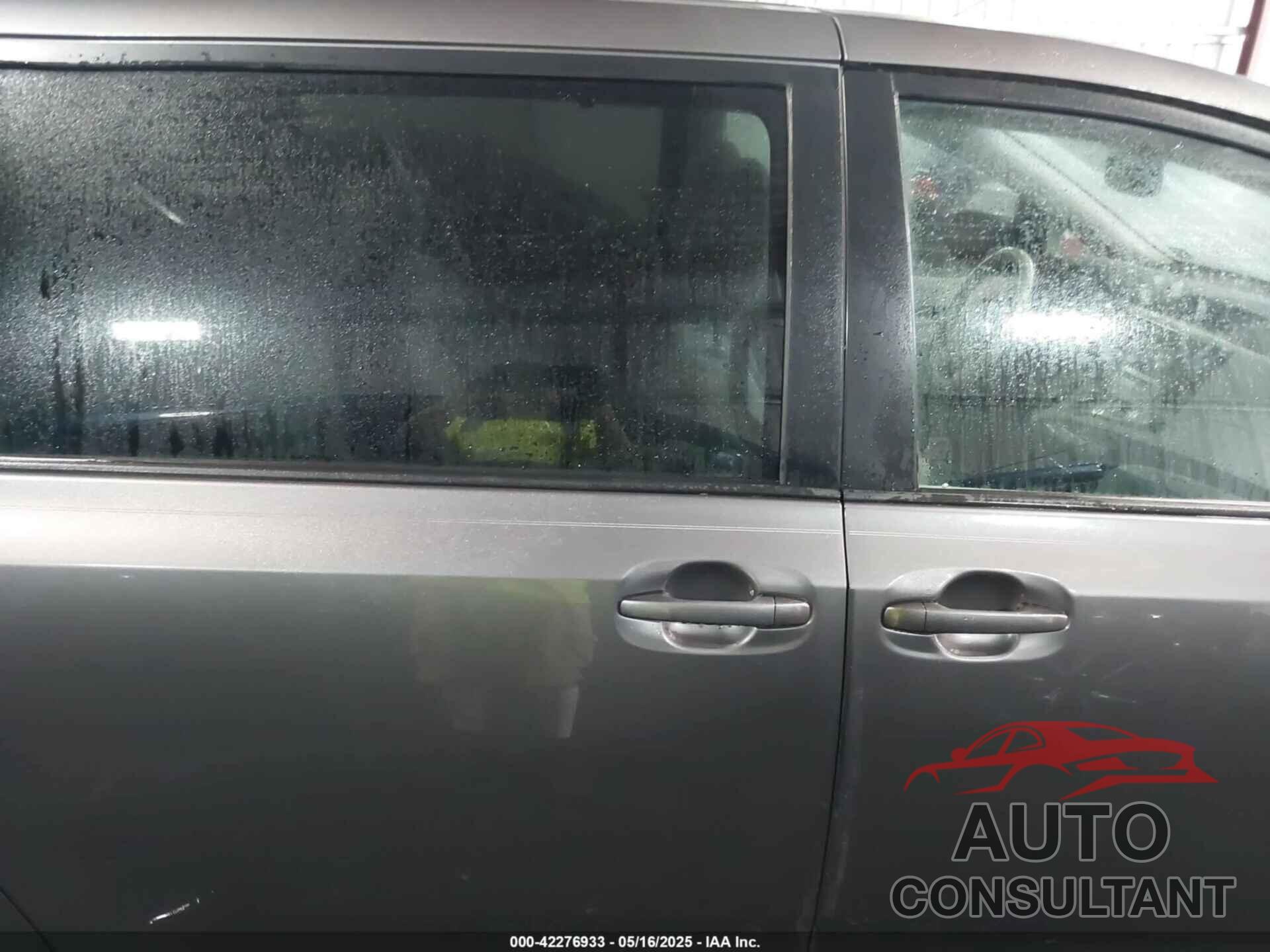 TOYOTA SIENNA 2011 - 5TDKK3DC8BS171619
