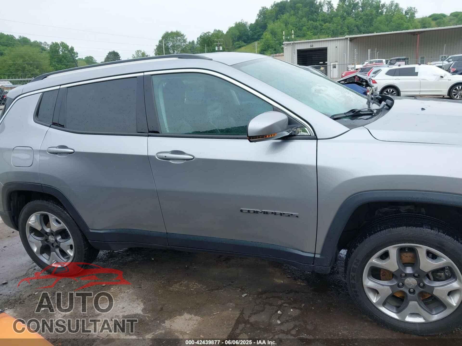 JEEP COMPASS 2019 - 3C4NJDCB8KT639501
