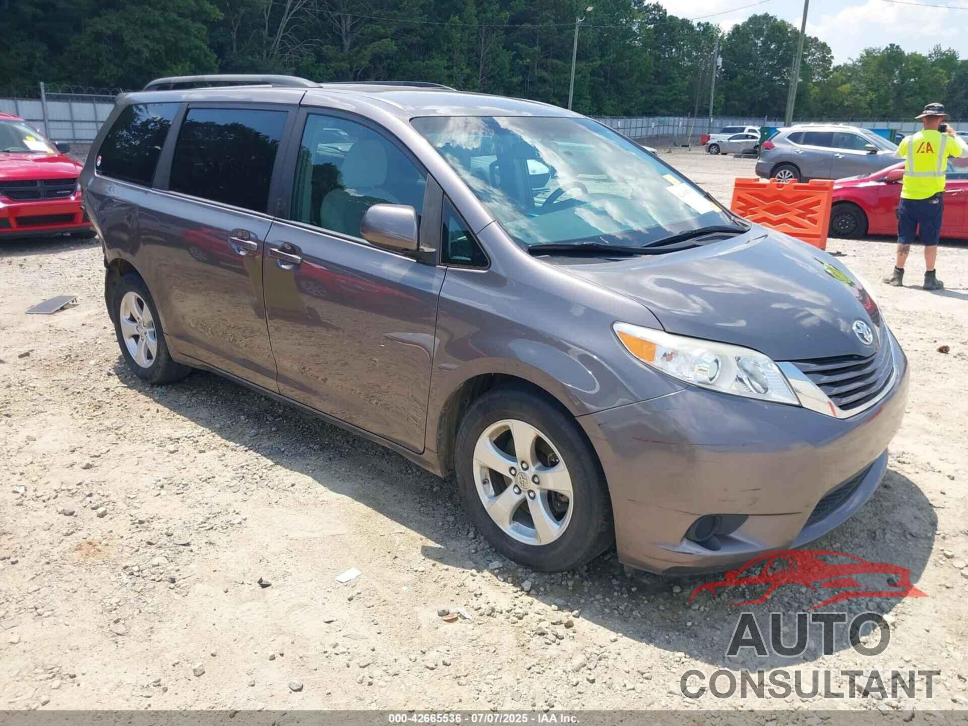 TOYOTA SIENNA 2015 - 5TDKK3DC6FS534490