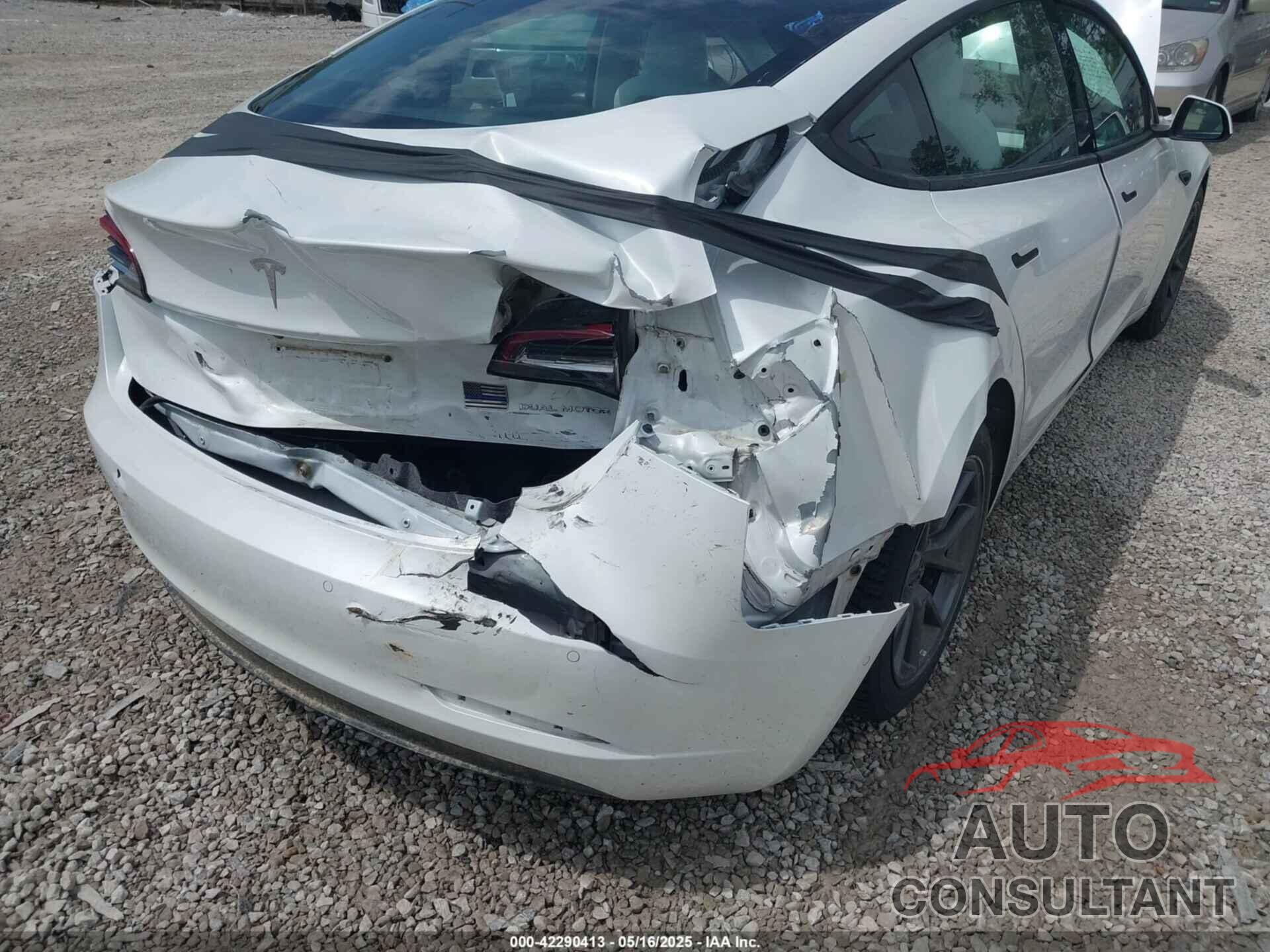 TESLA MODEL 3 2022 - 5YJ3E1EB4NF165427