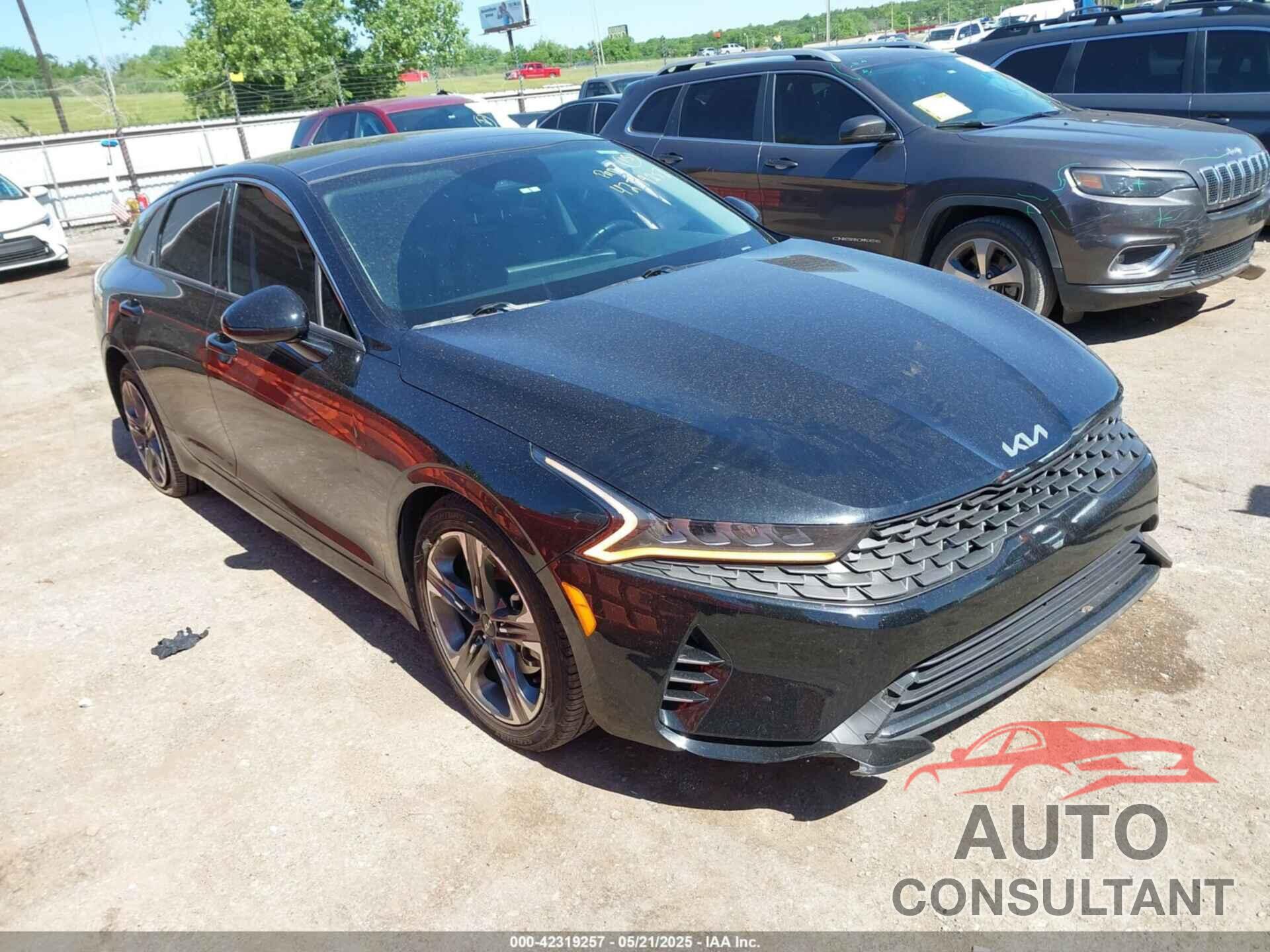 KIA K5 2022 - 5XXG34J29NG110161