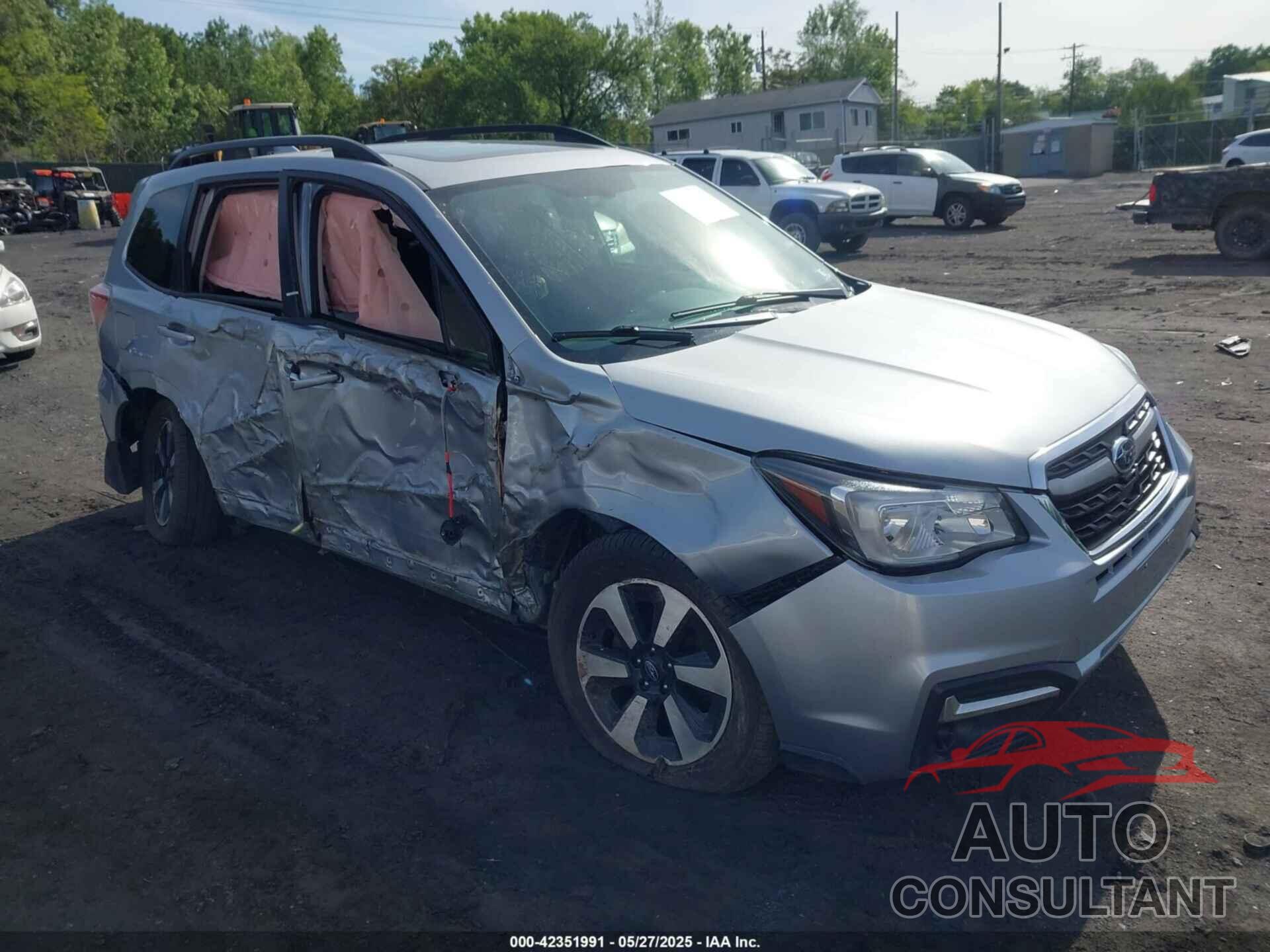 SUBARU FORESTER 2018 - JF2SJAEC3JH508675