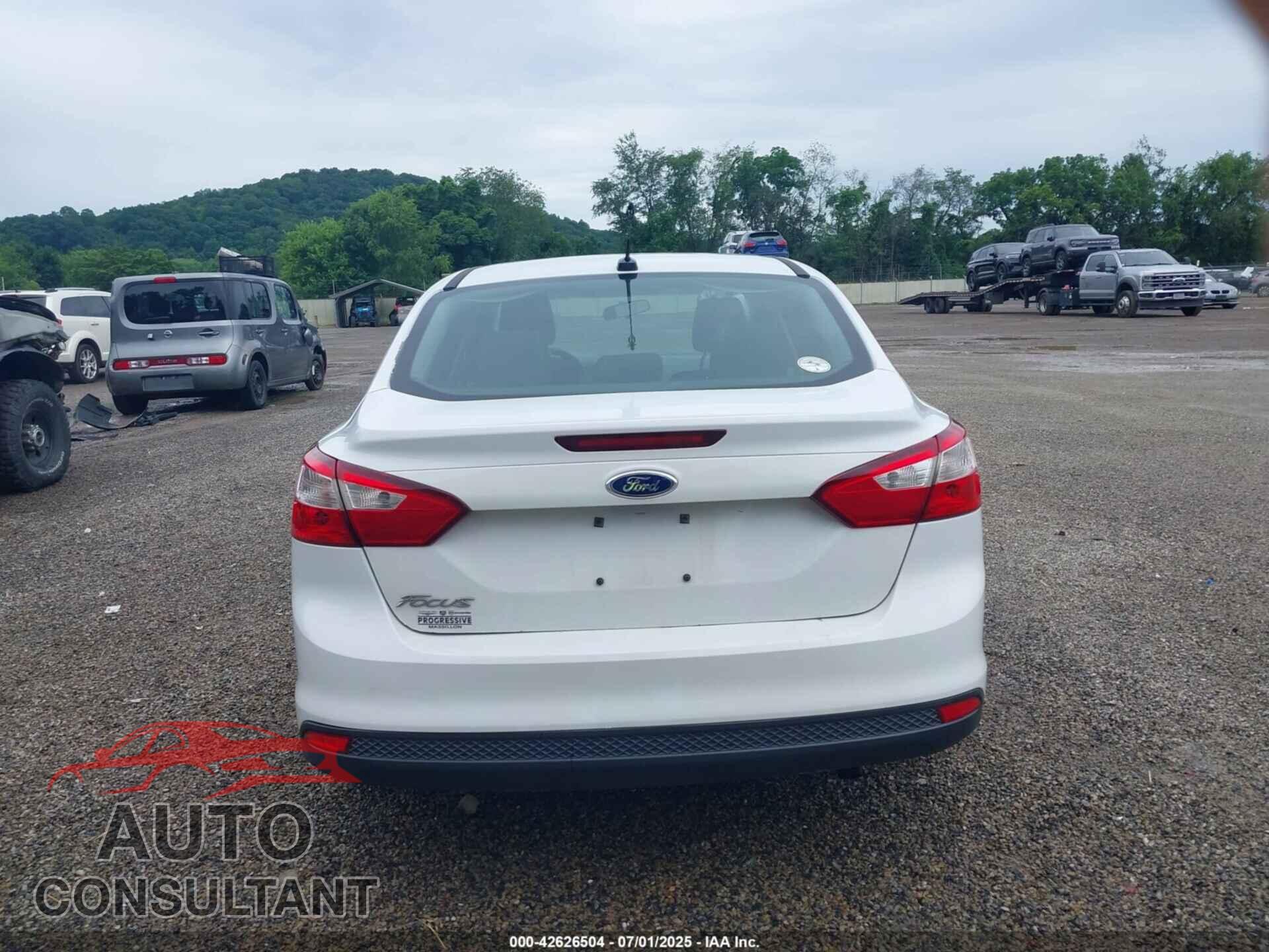 FORD FOCUS 2013 - 1FADP3E24DL237500