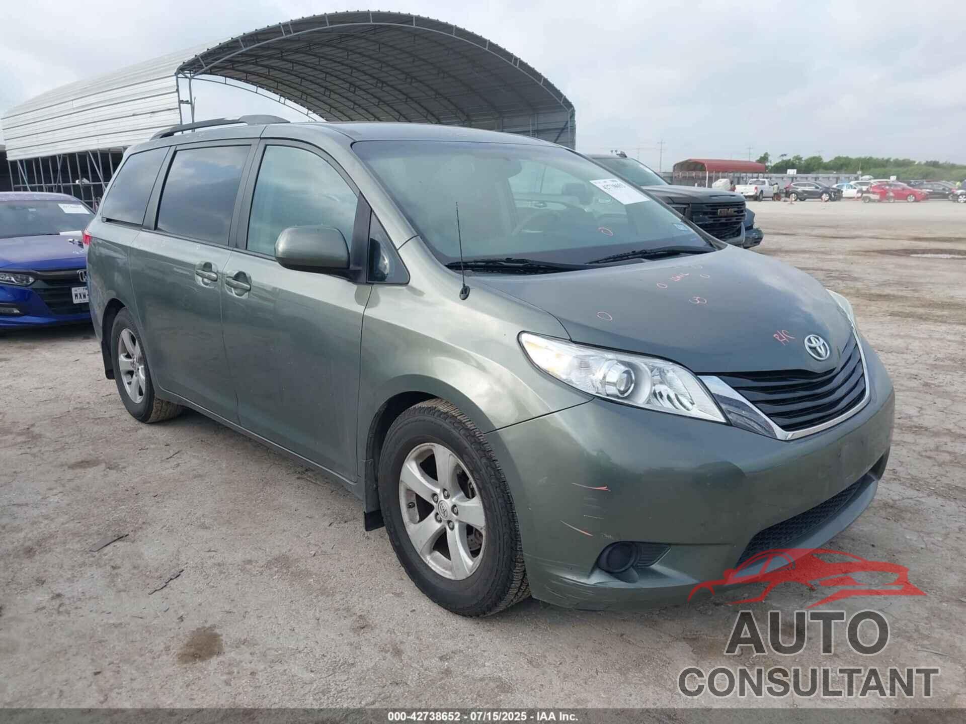 TOYOTA SIENNA 2014 - 5TDKK3DCXES444063