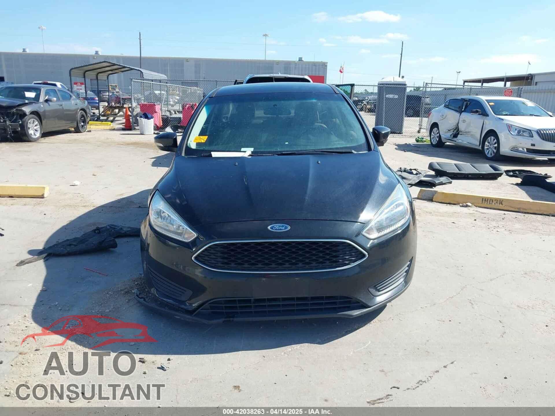 FORD FOCUS 2015 - 1FADP3F27FL356577