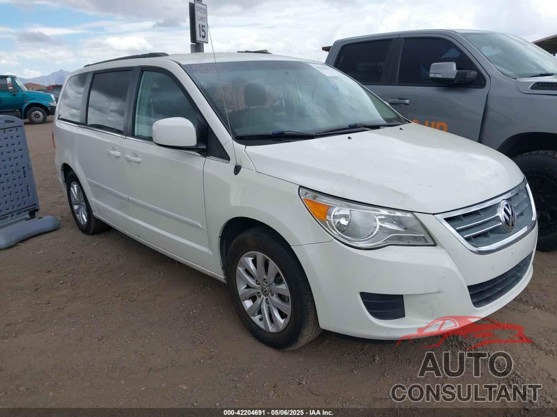VOLKSWAGEN ROUTAN 2012 - 2C4RVABG1CR353950