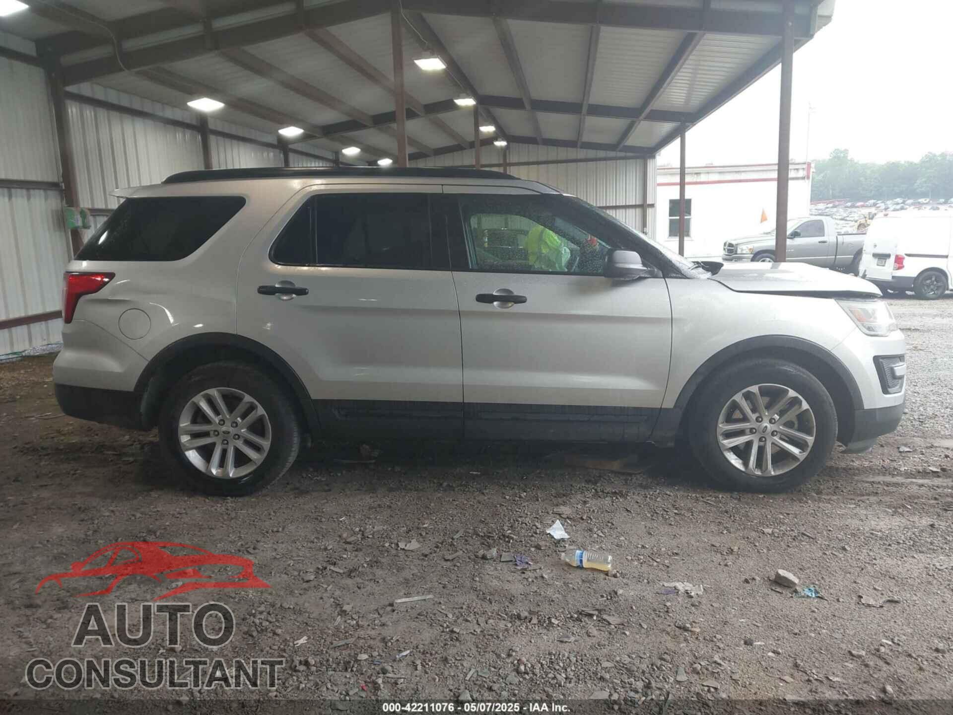FORD EXPLORER 2017 - 1FM5K7B81HGD35357