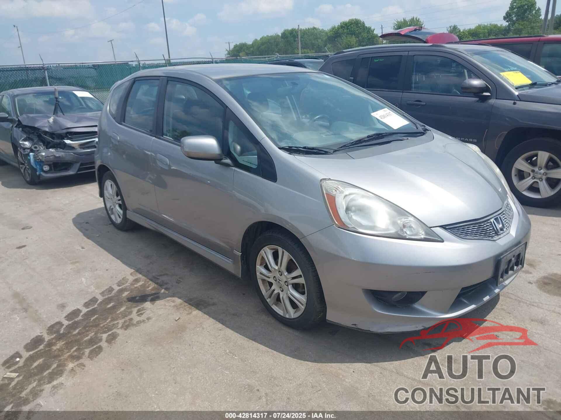 HONDA FIT 2010 - JHMGE8H49AC016153