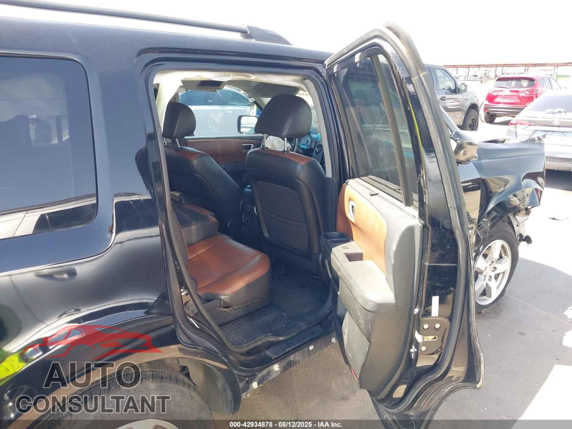 HONDA PILOT 2014 - 5FNYF4H90EB013206