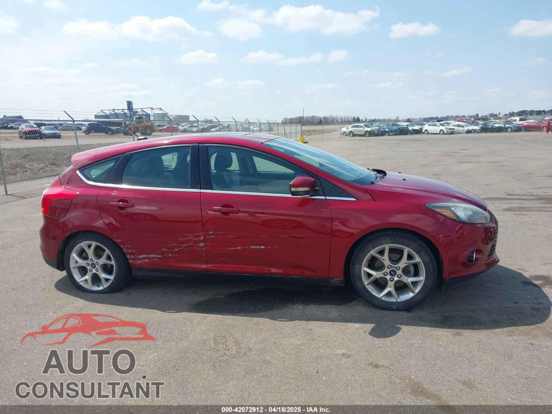 FORD FOCUS 2014 - 1FADP3N25EL155289