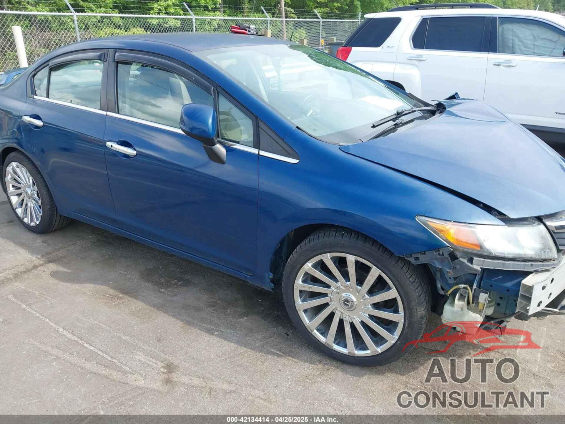 HONDA CIVIC 2012 - 2HGFB2F50CH551341