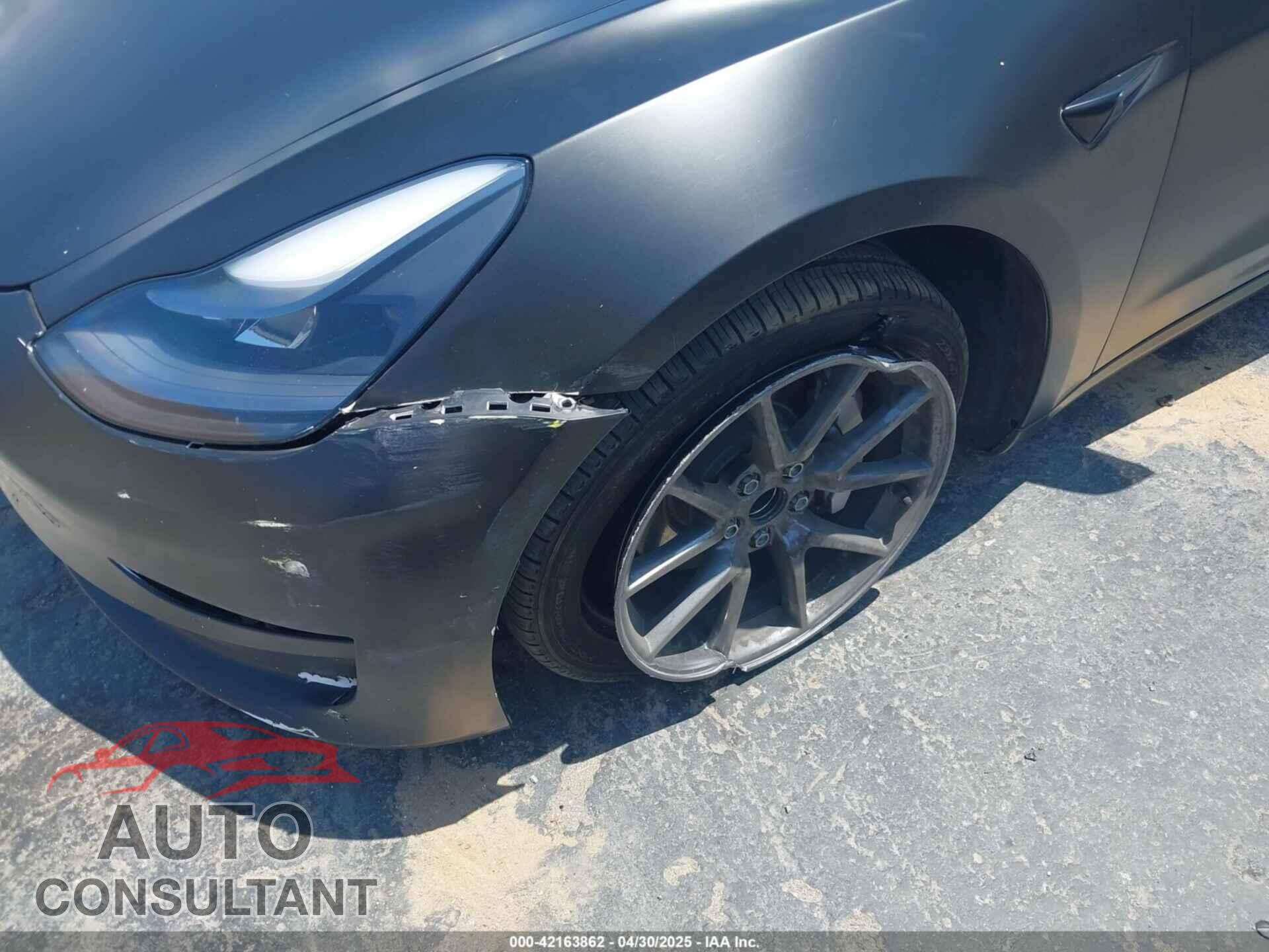 TESLA MODEL 3 2021 - 5YJ3E1EA1MF067610