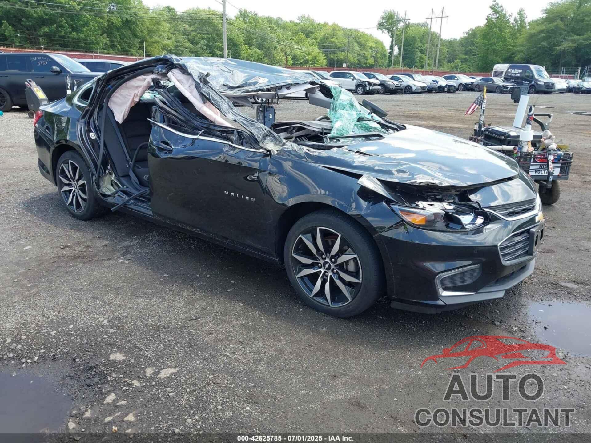 CHEVROLET MALIBU 2018 - 1G1ZD5ST1JF277022