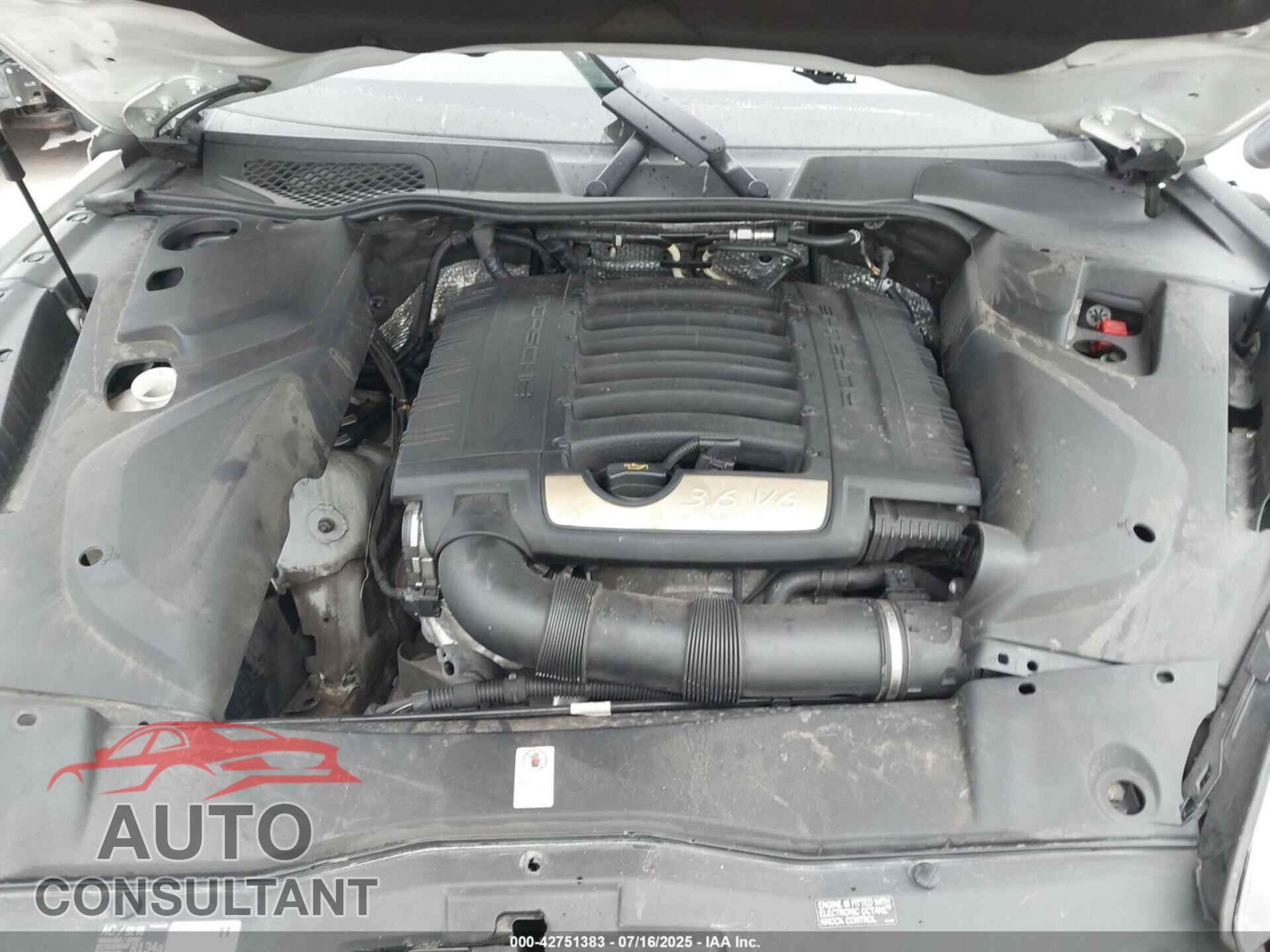 PORSCHE CAYENNE 2016 - WP1AA2A27GKA08834