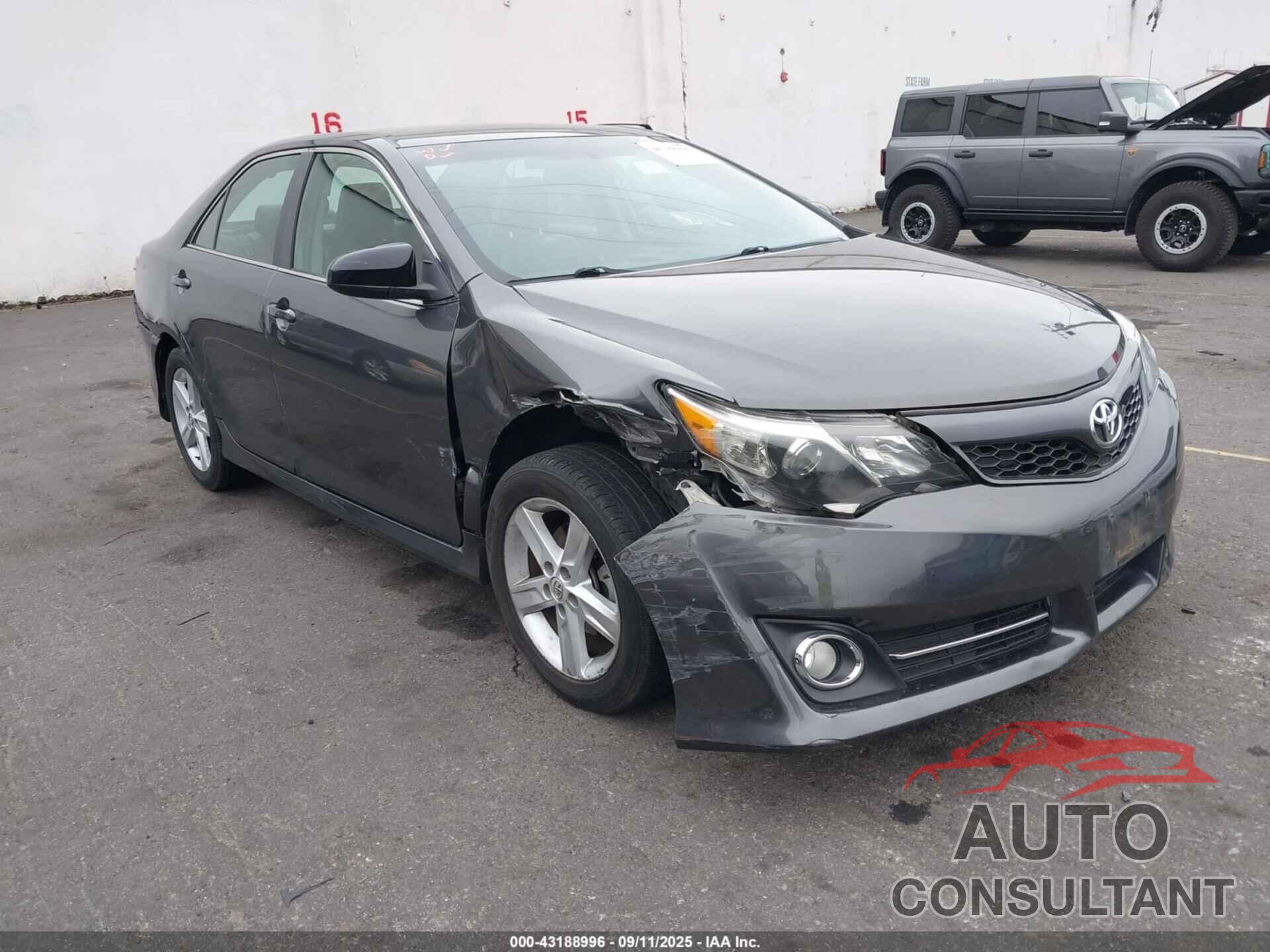 TOYOTA CAMRY 2014 - 4T1BF1FK8EU470326