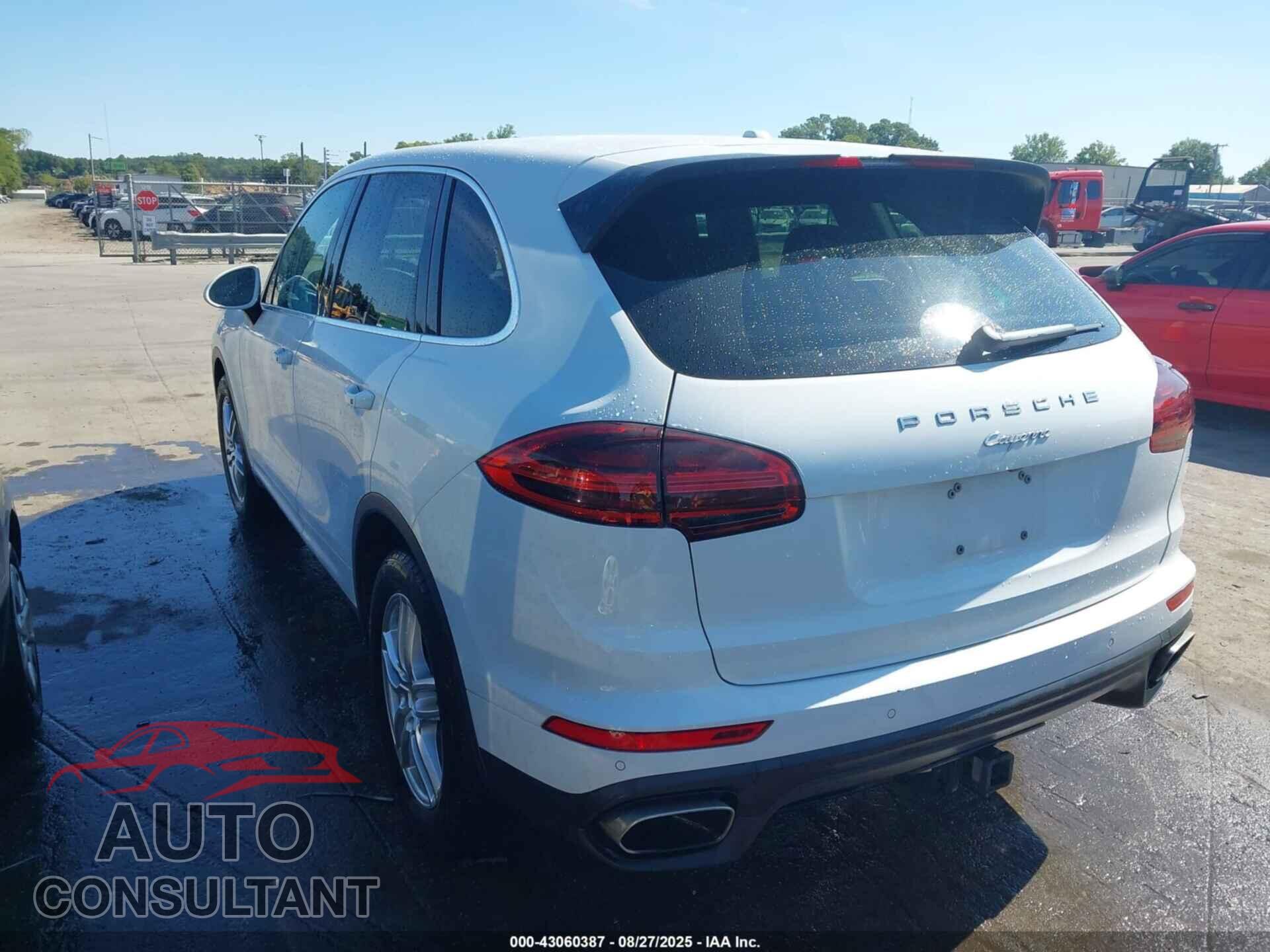PORSCHE CAYENNE 2018 - WP1AA2A21JKA03684