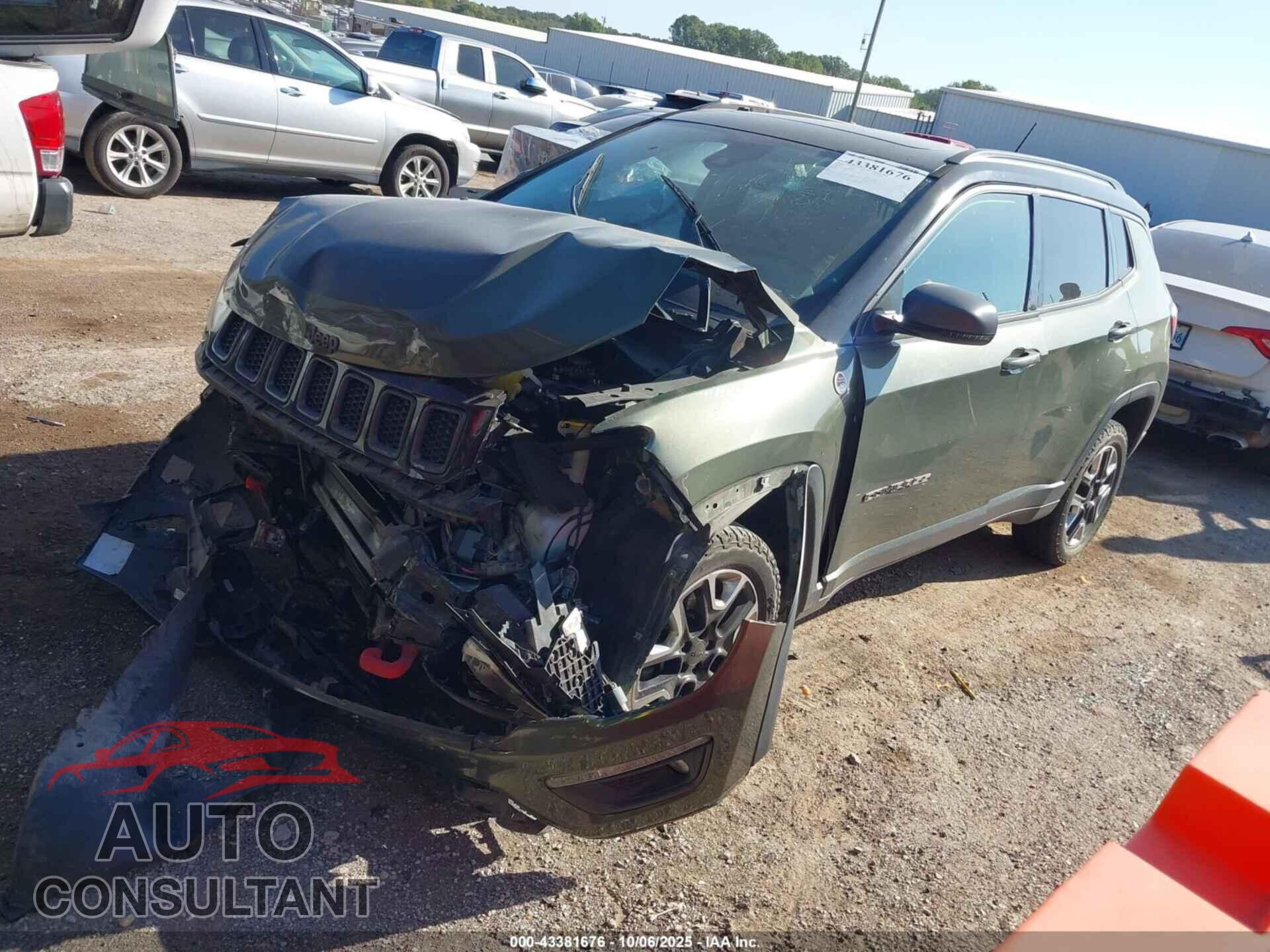 JEEP COMPASS 2018 - 3C4NJDDBXJT238917