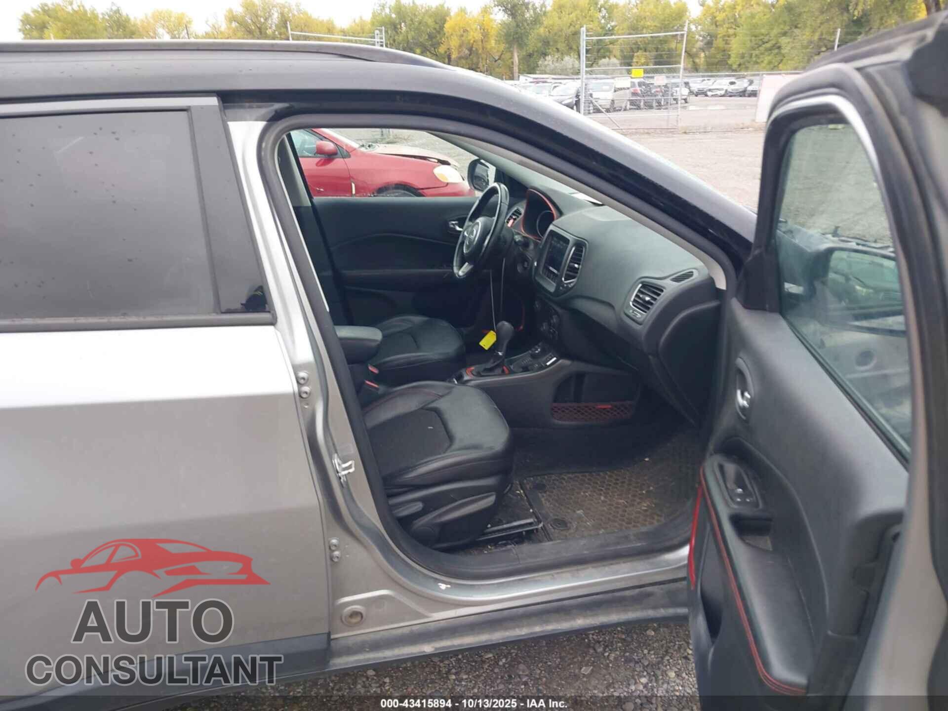 JEEP COMPASS 2020 - 3C4NJDDB1LT193899