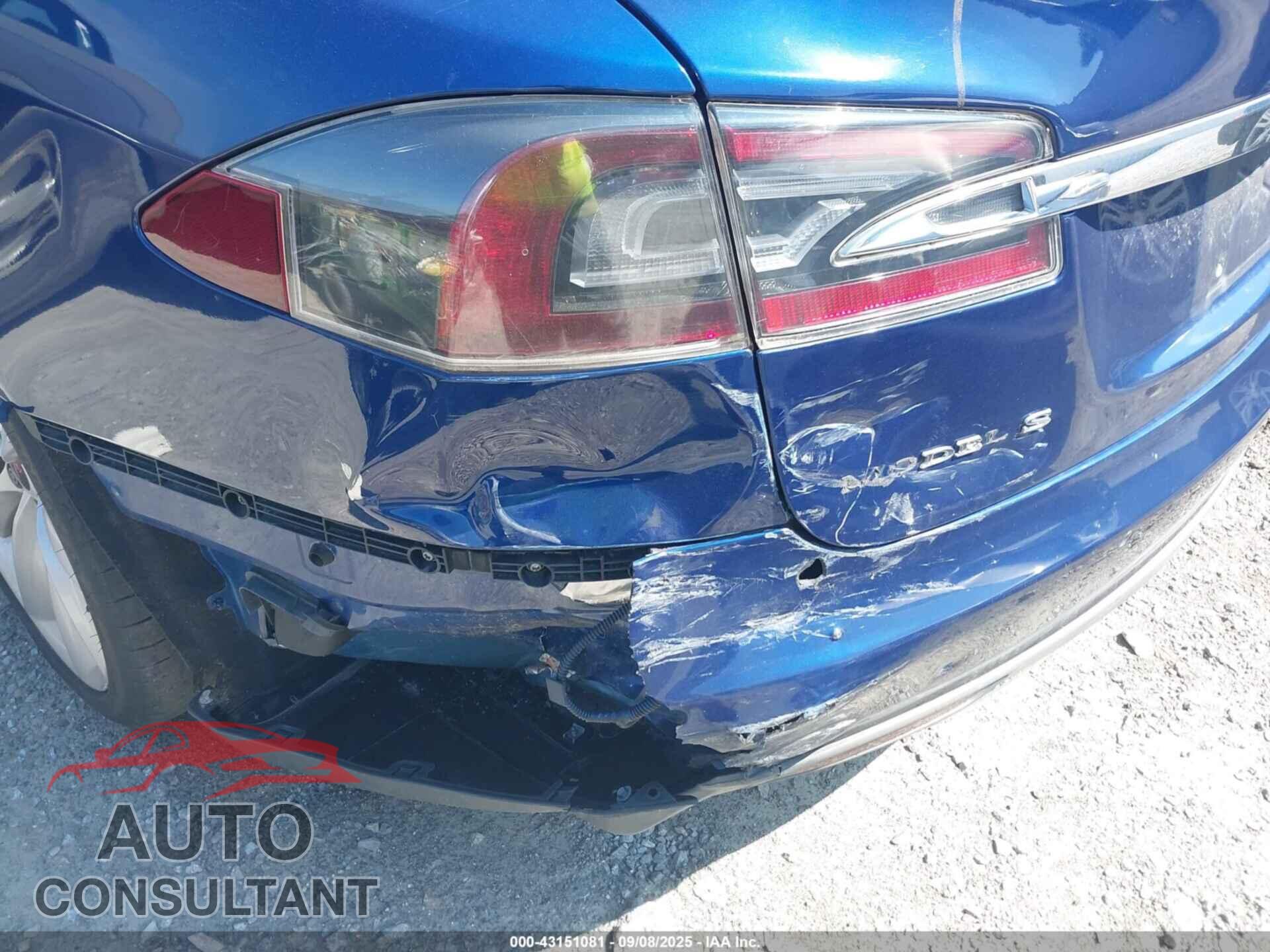 TESLA MODEL S 2015 - 5YJSA1E49FF103399