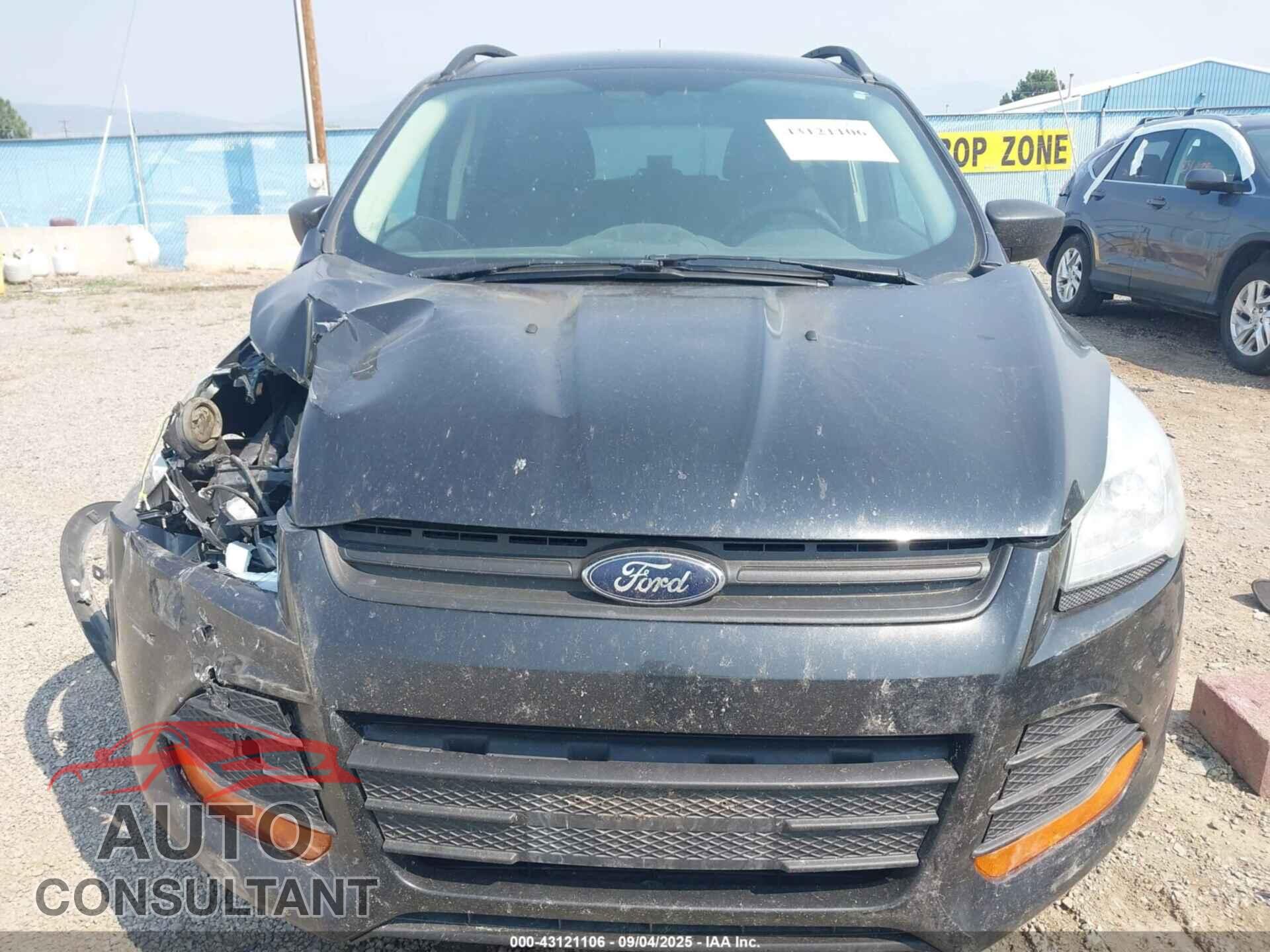 FORD ESCAPE 2015 - 1FMCU0F71FUC51144