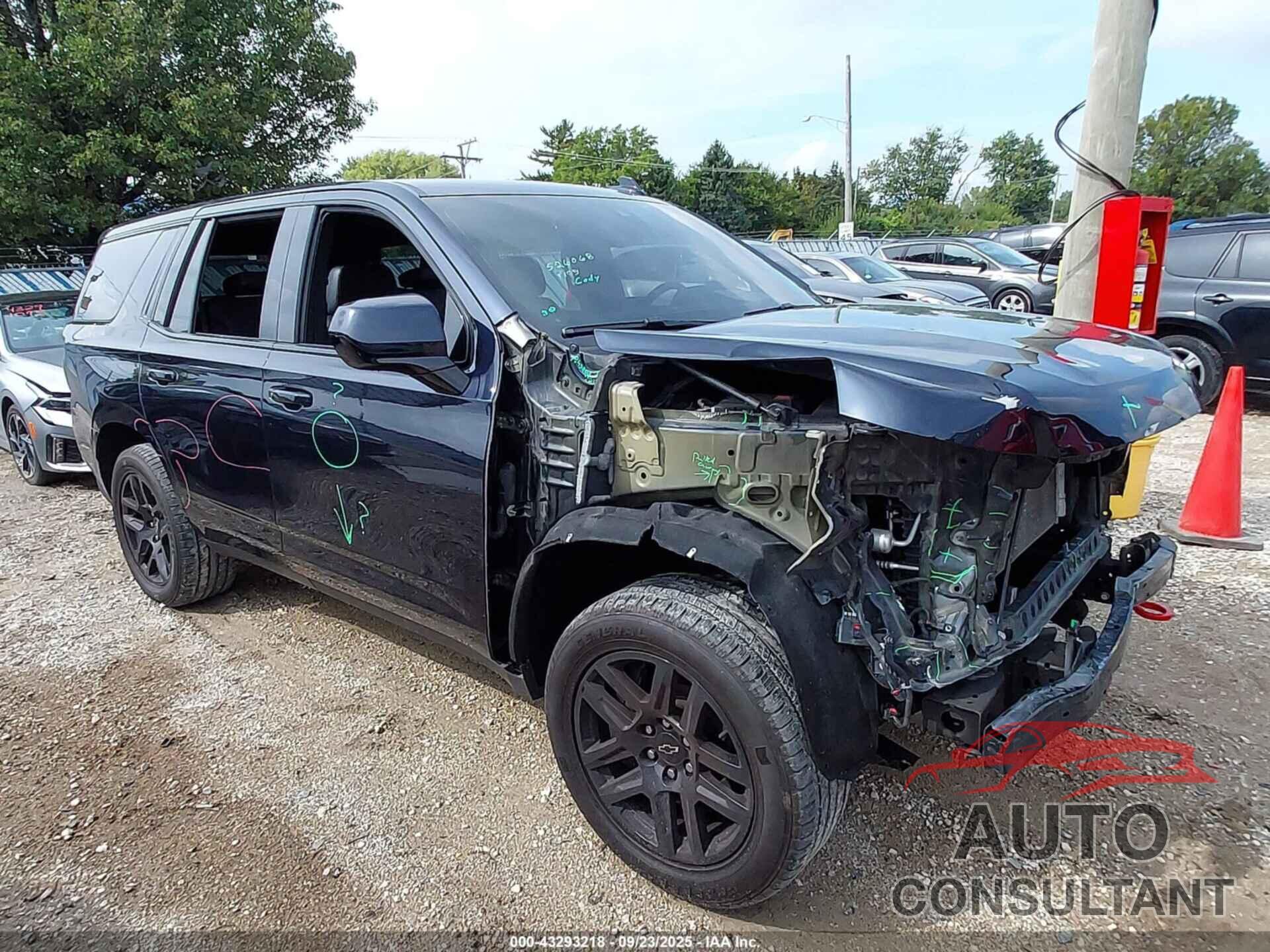 CHEVROLET TAHOE 2021 - 1GNSKLEDXMR171878