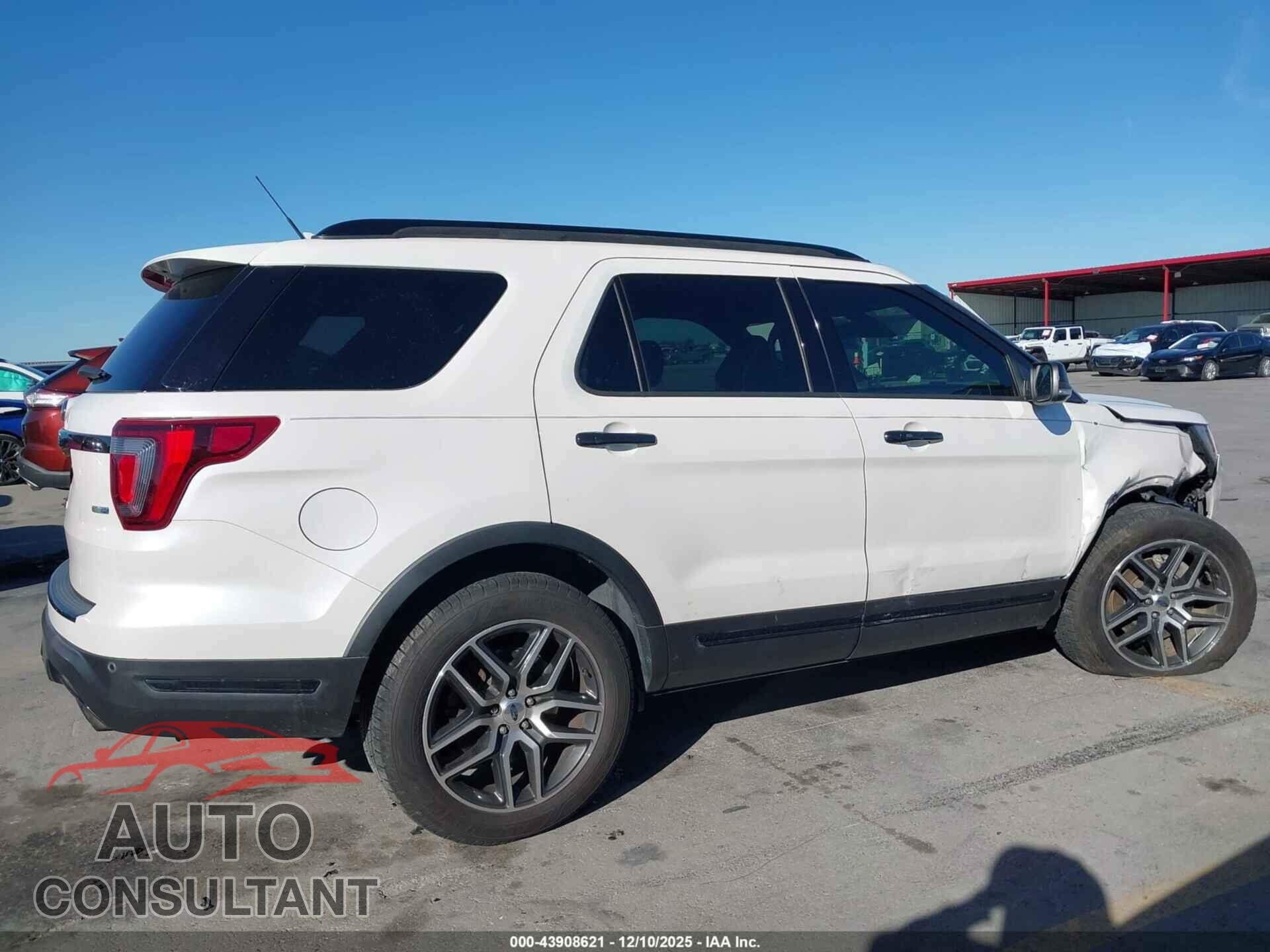 FORD EXPLORER 2018 - 1FM5K8GT2JGB30347