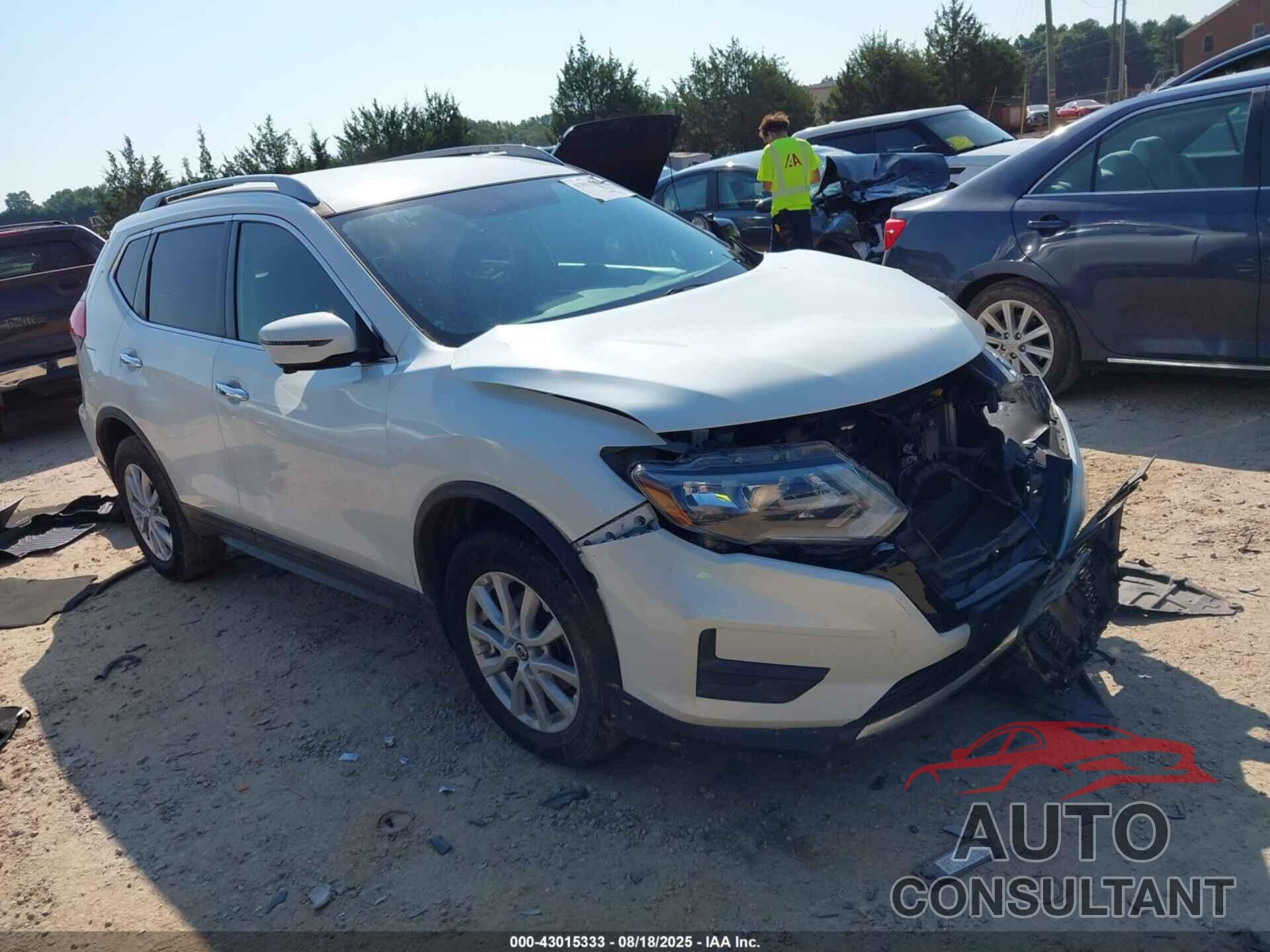 NISSAN ROGUE 2017 - 5N1AT2MV2HC881142