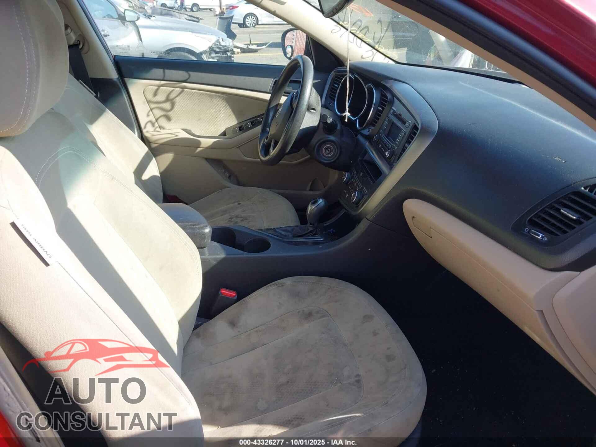 KIA OPTIMA 2011 - KNAGM4A79B5072405
