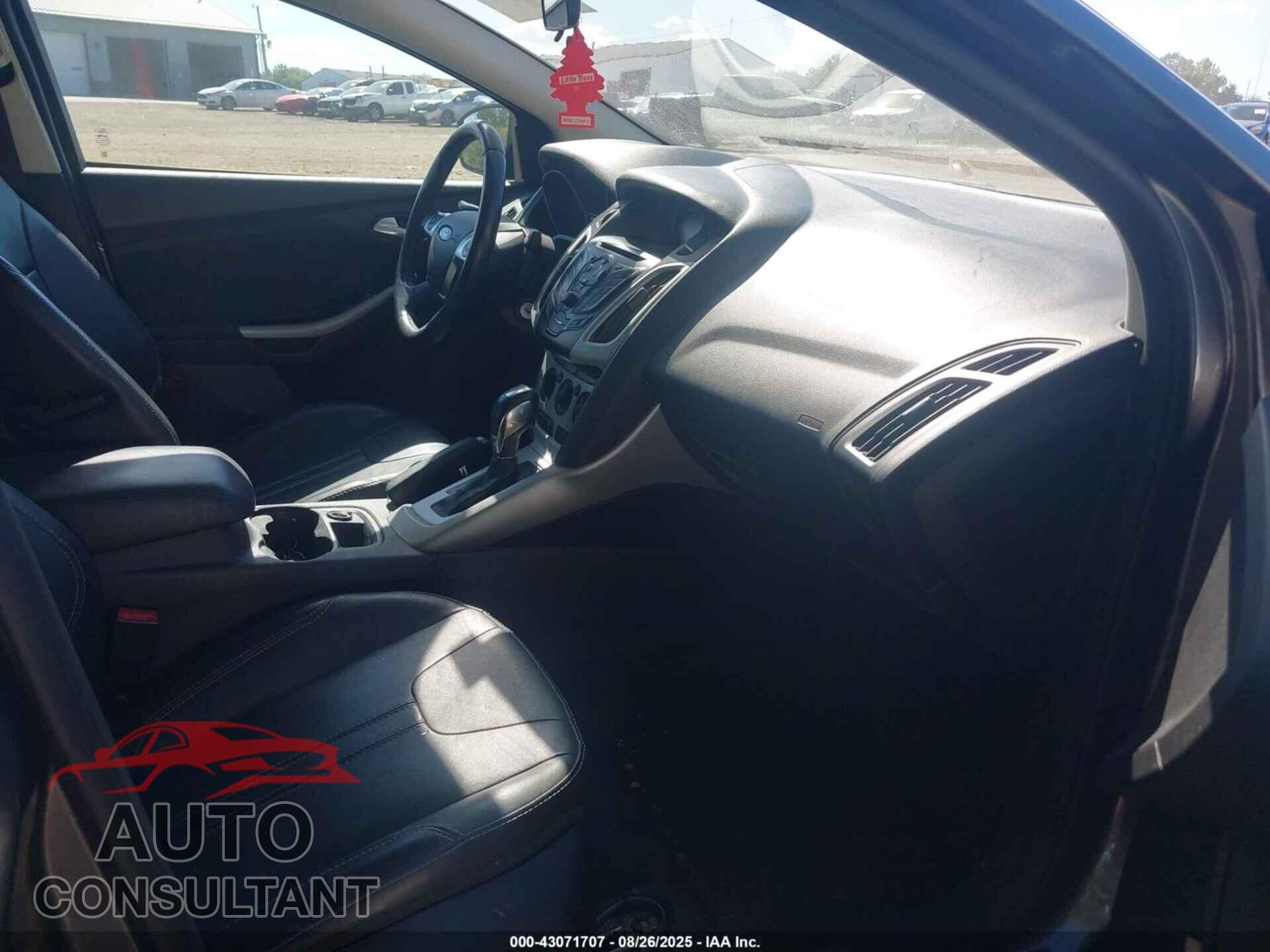FORD FOCUS 2014 - 1FADP3F2XEL330764