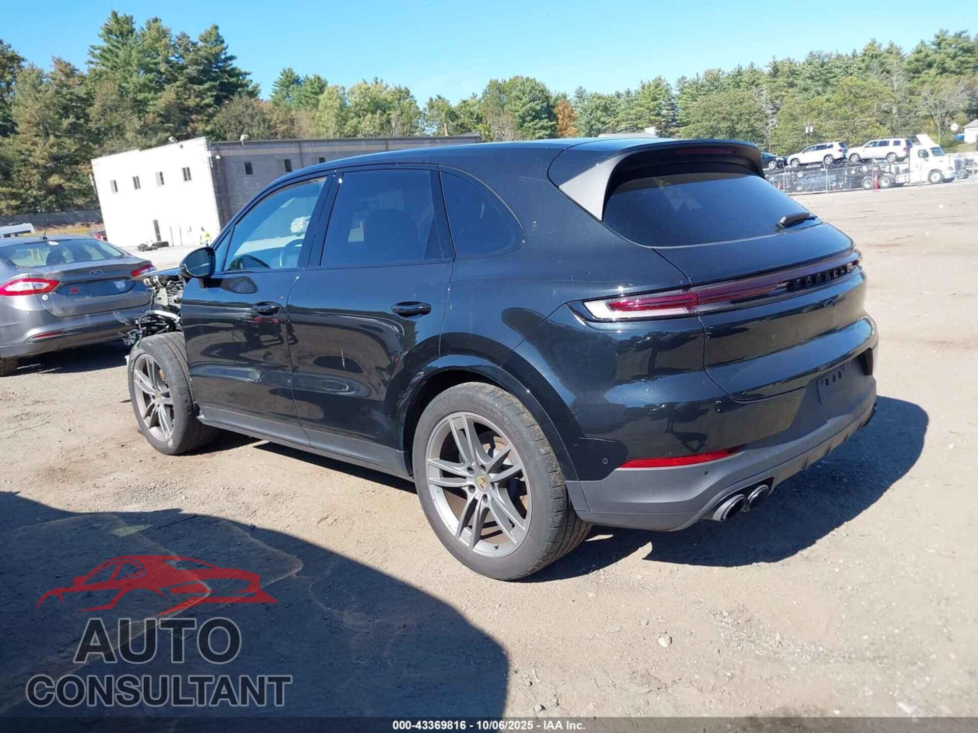 PORSCHE CAYENNE 2024 - WP1AA2AY6RDA02454