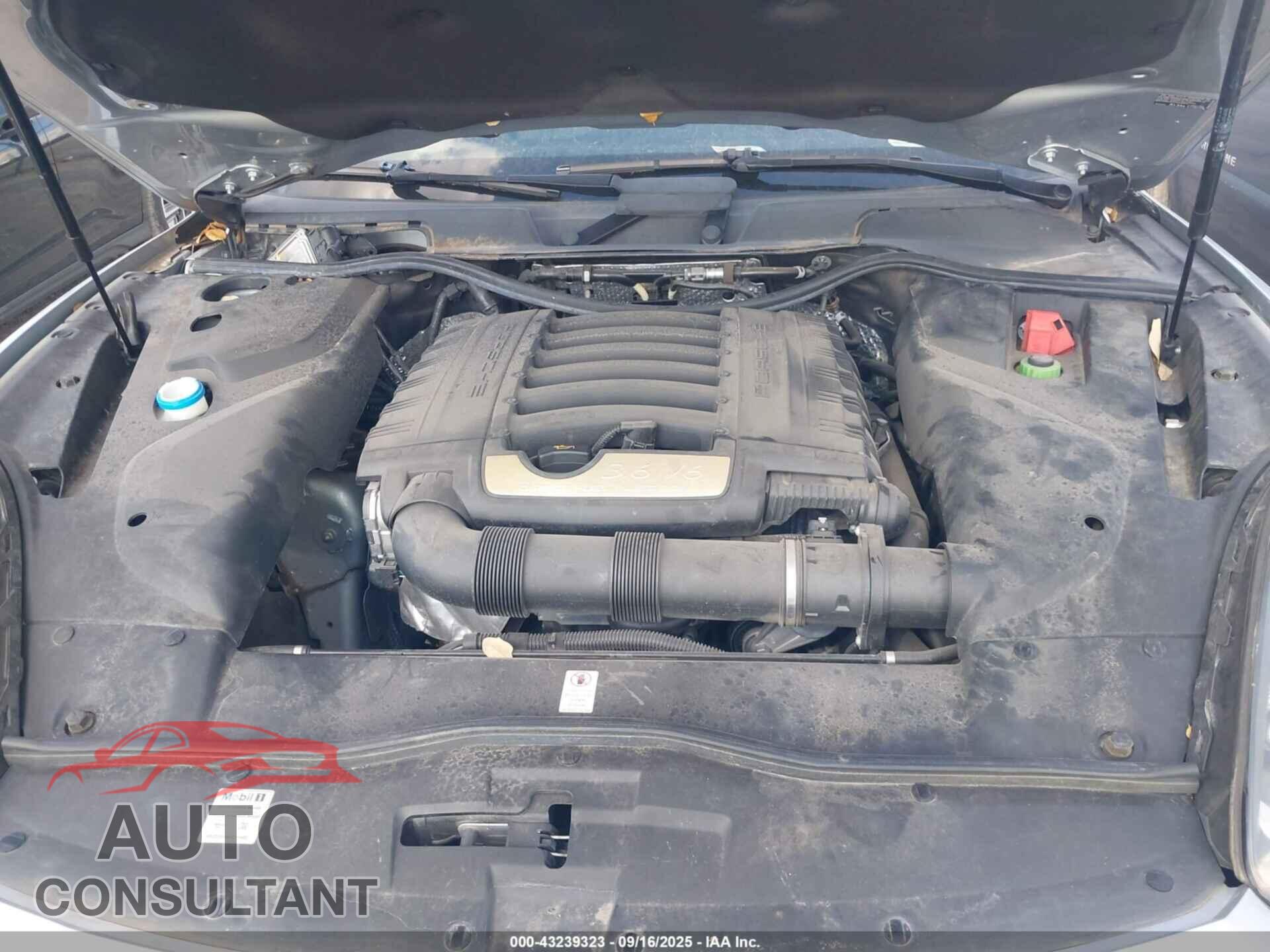 PORSCHE CAYENNE 2017 - WP1AA2A22HKA82454