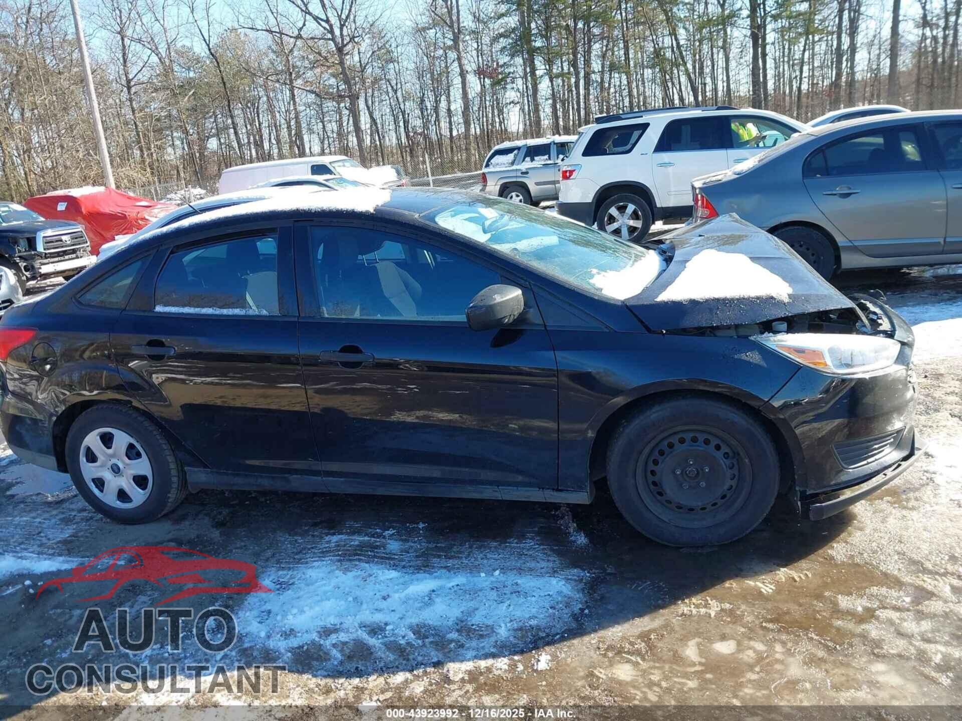 FORD FOCUS 2017 - 1FADP3E29HL305540