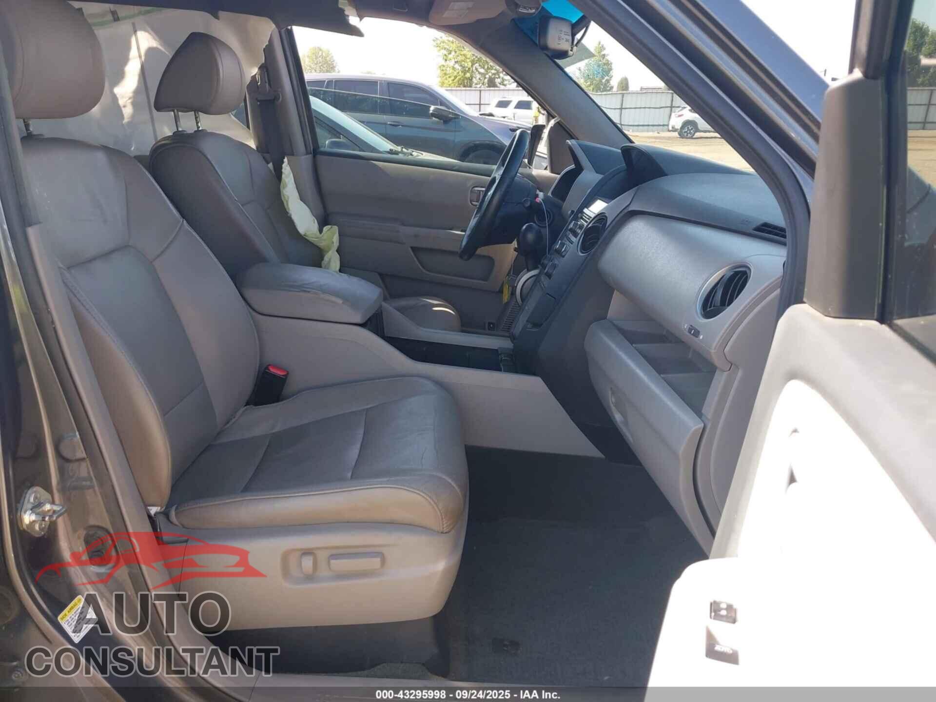 HONDA PILOT 2013 - 5FNYF4H53DB065005