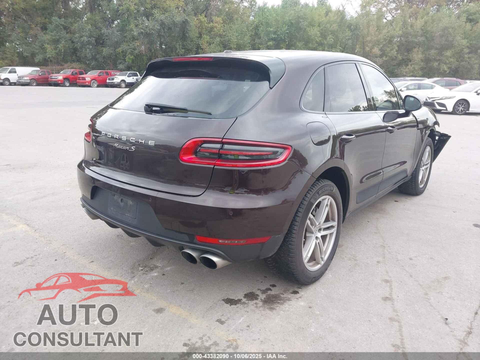 PORSCHE MACAN 2015 - WP1AB2A57FLB61696