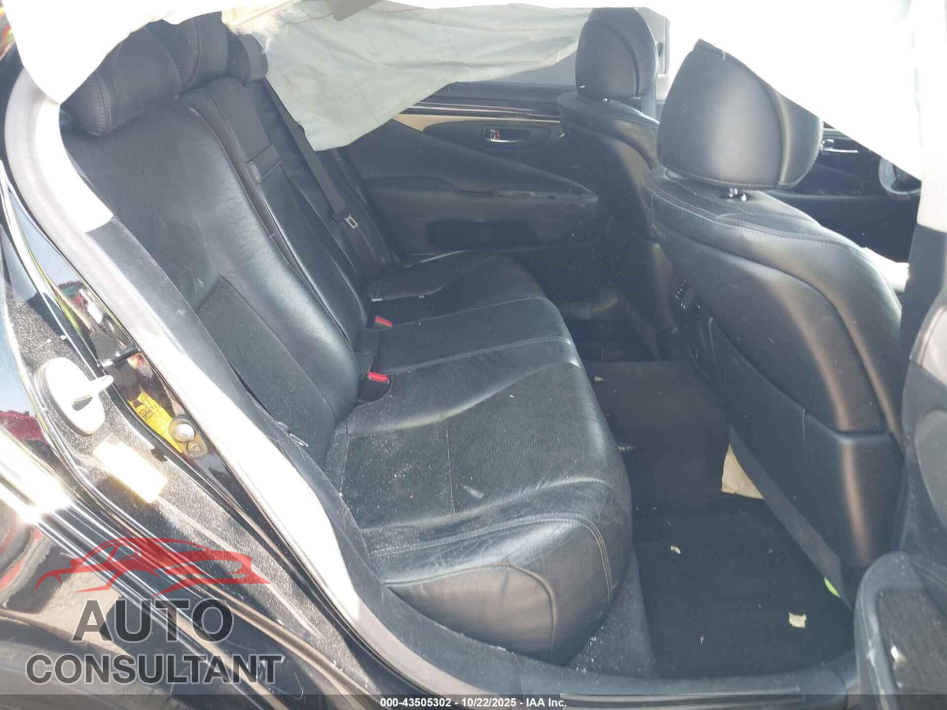 LEXUS LS 460 2013 - JTHBL5EF3D5121493