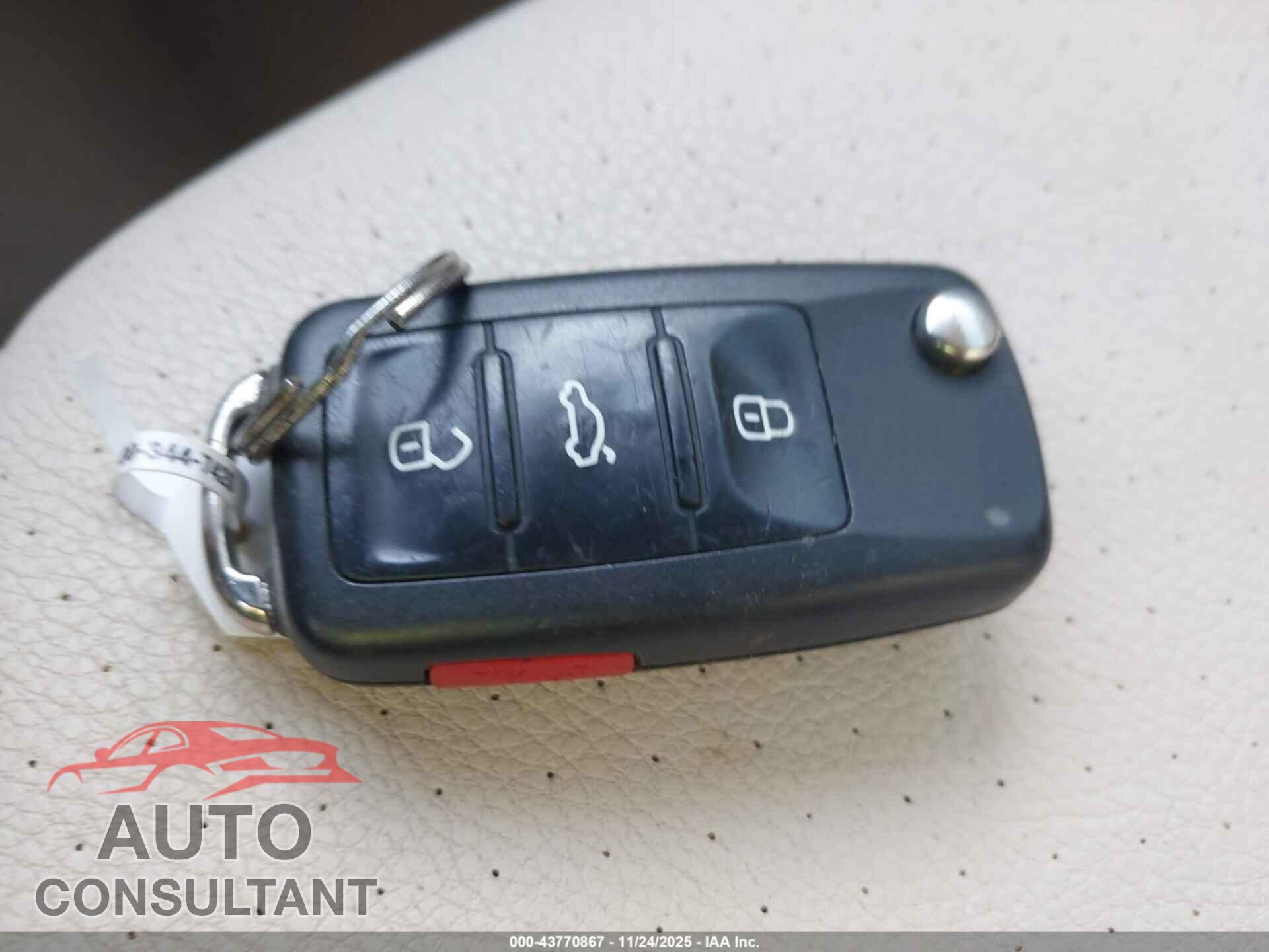 VOLKSWAGEN JETTA 2012 - 3VWLL7AJ2CM425870
