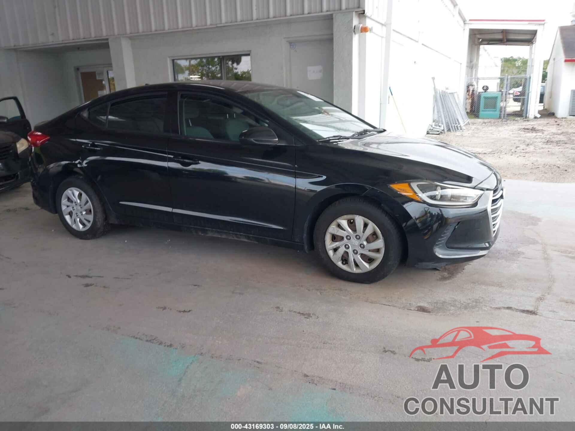 HYUNDAI ELANTRA 2017 - 5NPD74LF1HH065197