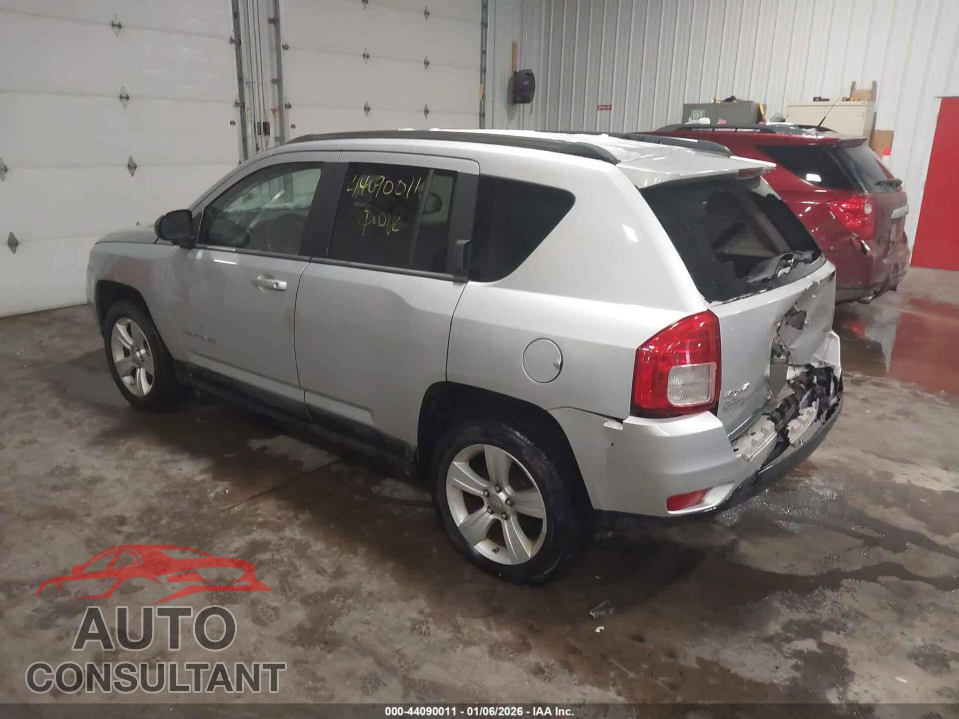 JEEP COMPASS 2011 - 1J4NF1FB7BD181994
