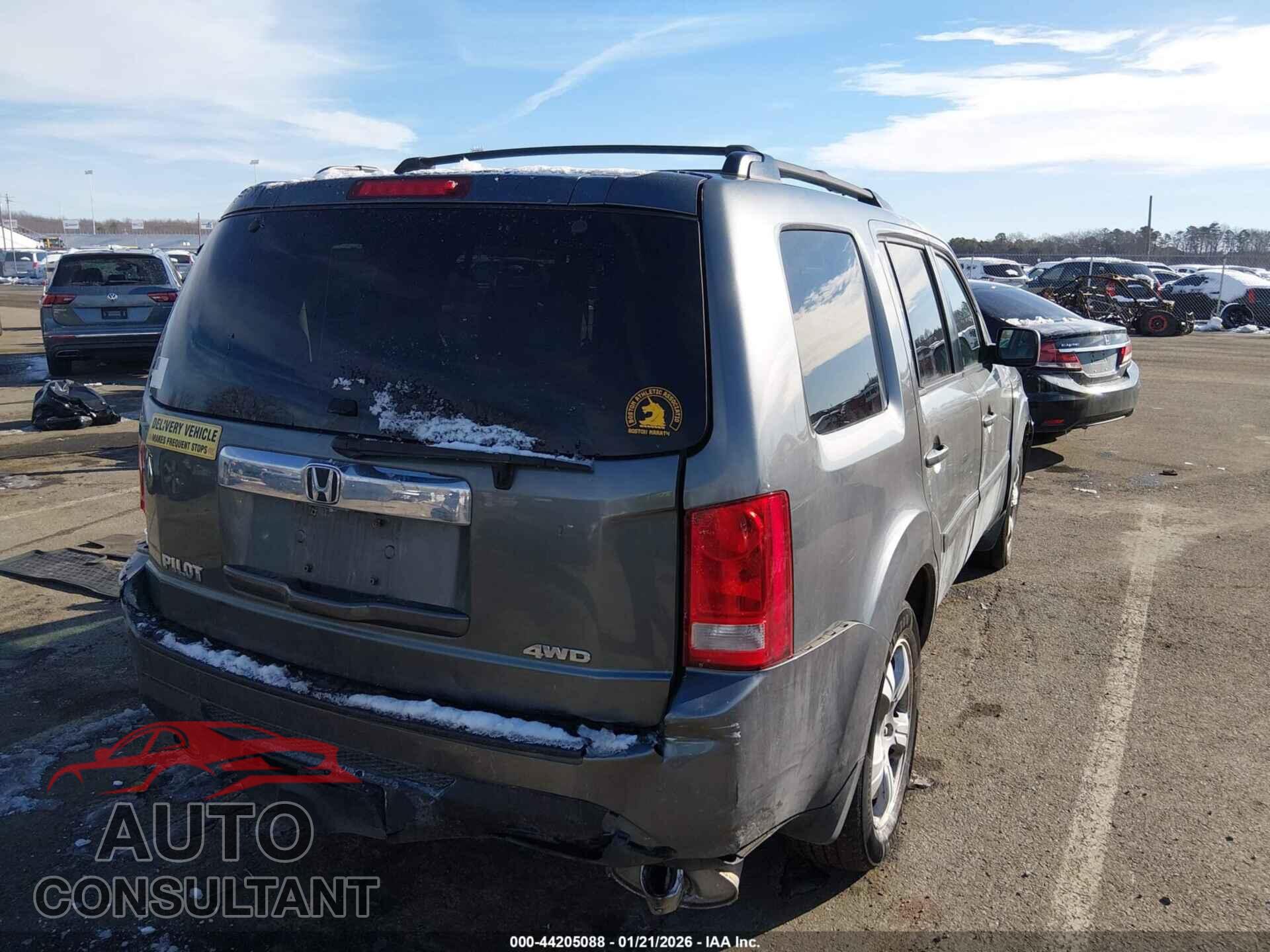 HONDA PILOT 2012 - 5FNYF4H58CB040003