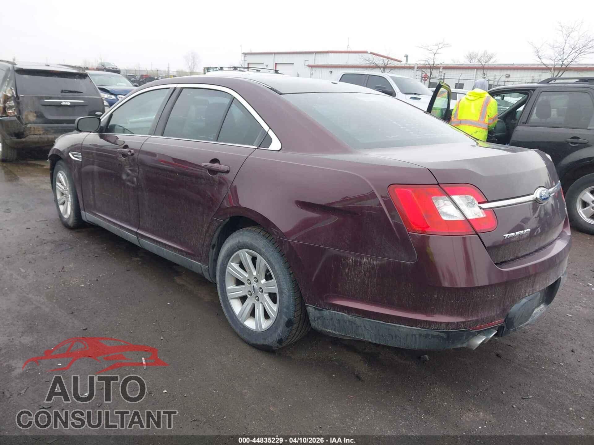 FORD TAURUS 2011 - 1FAHP2DW8BG127992